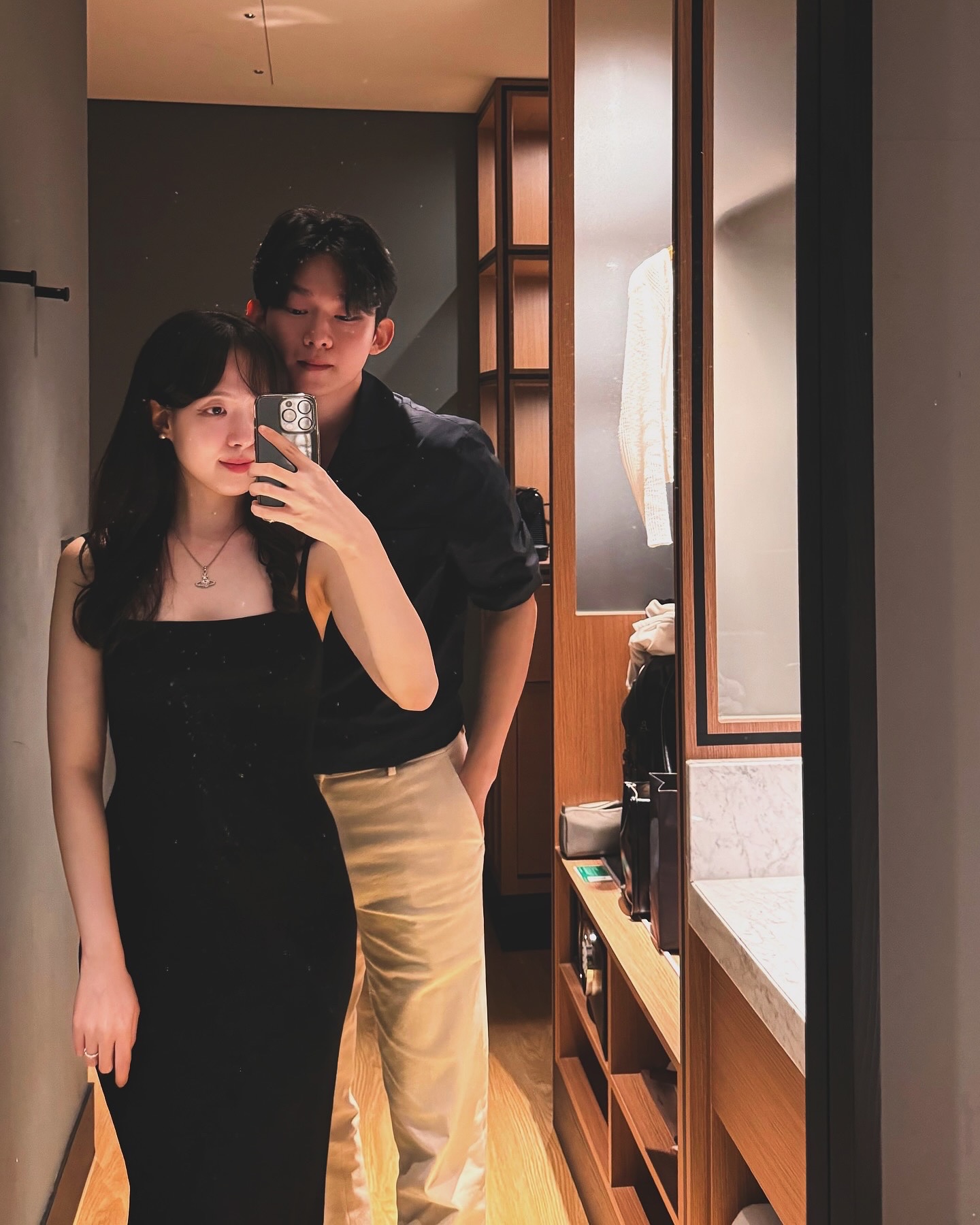 Rainy day in hotel 🌧️🤍💍