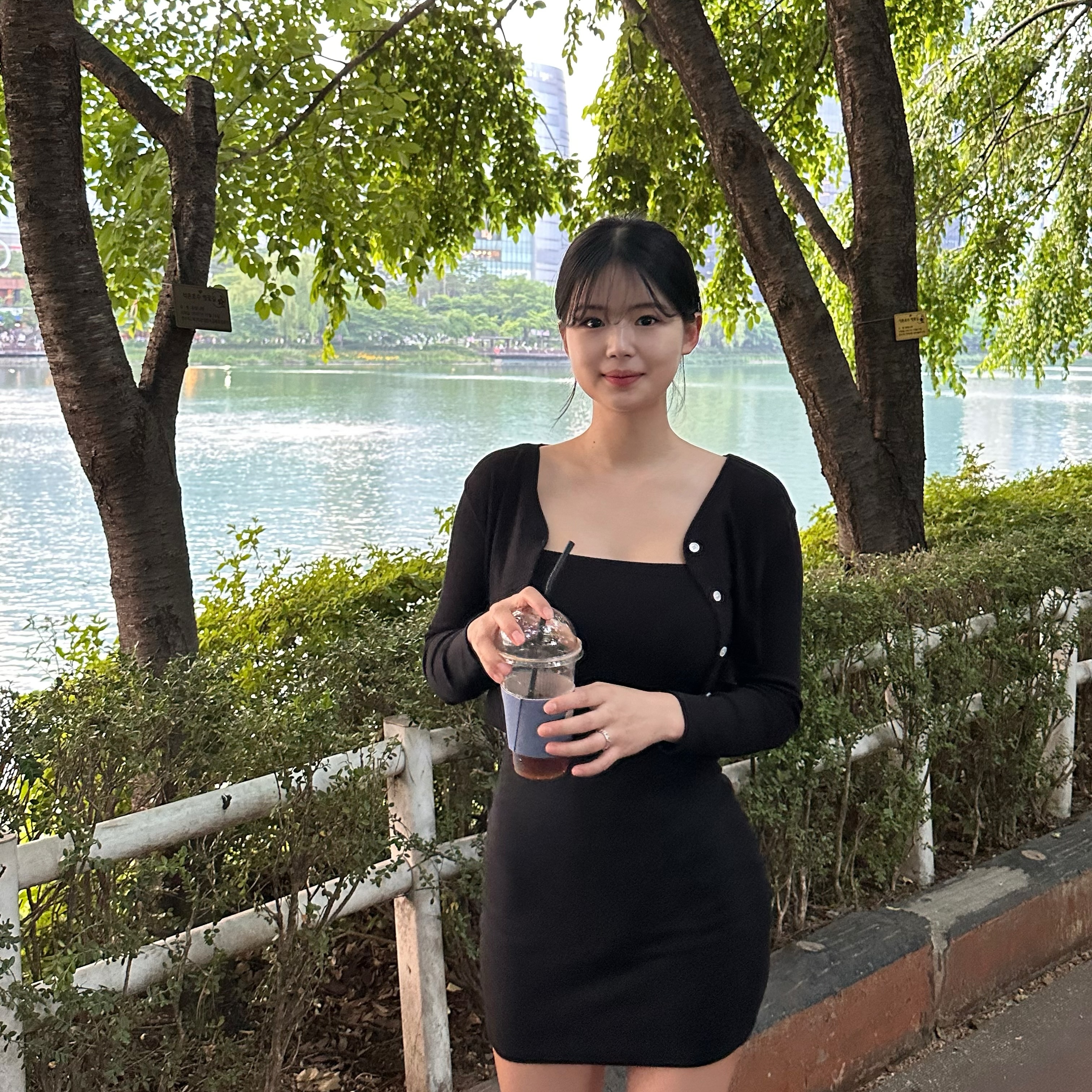 스쿠터 타고싶은 날씨야🐿️