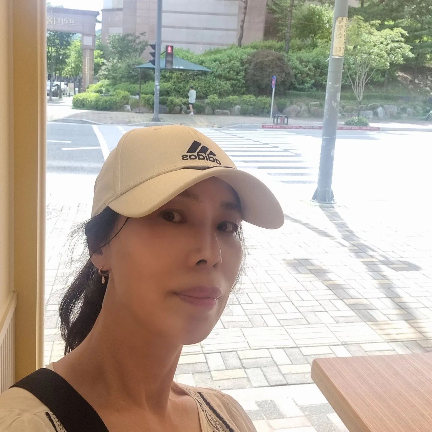 덥네ㅜㅜ 
한잔으론 부족한 듯 
#아아한잔 #일상