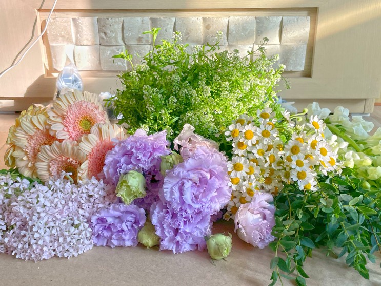 온라인 꽃시장에서 5만원어치 꽃 구매해 본 후기 💐 ㅣ 꾸까 꽃시장 ㅣ 가성비 꽃다발 ㅣ 연말 꽃 선물 ㅣ 생화 배달 서비스
