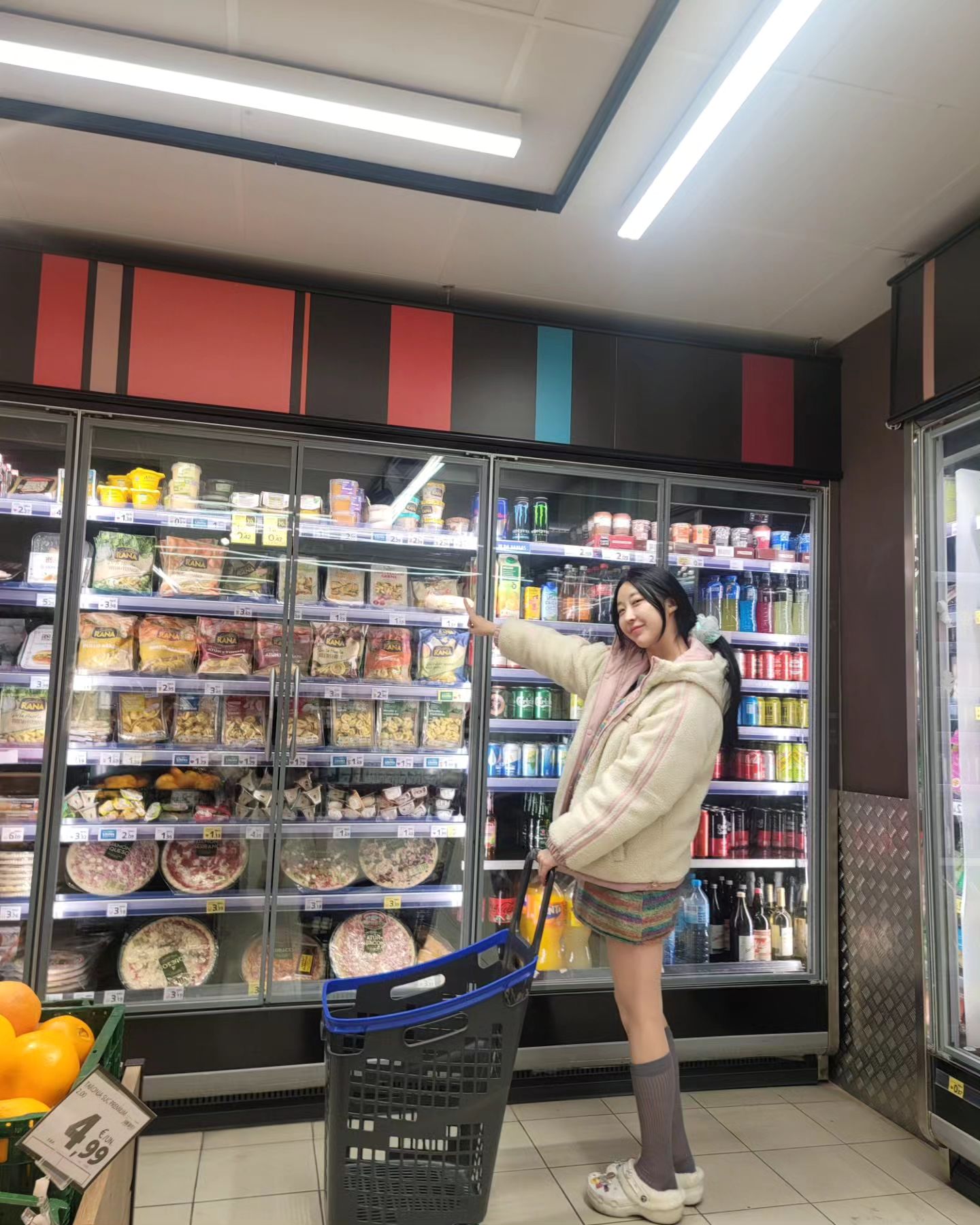 숙소 도착해서 언니랑 장보고
숙소 앞 빵집에서 빵사고 🥐🥖
가방에 빵가루 무엇ㅋㅋㅋㅋㅋㅋㅋ