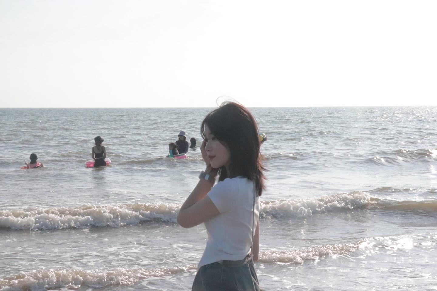 ~~~~~ (’-‘ э )Э ~~~~~~~
