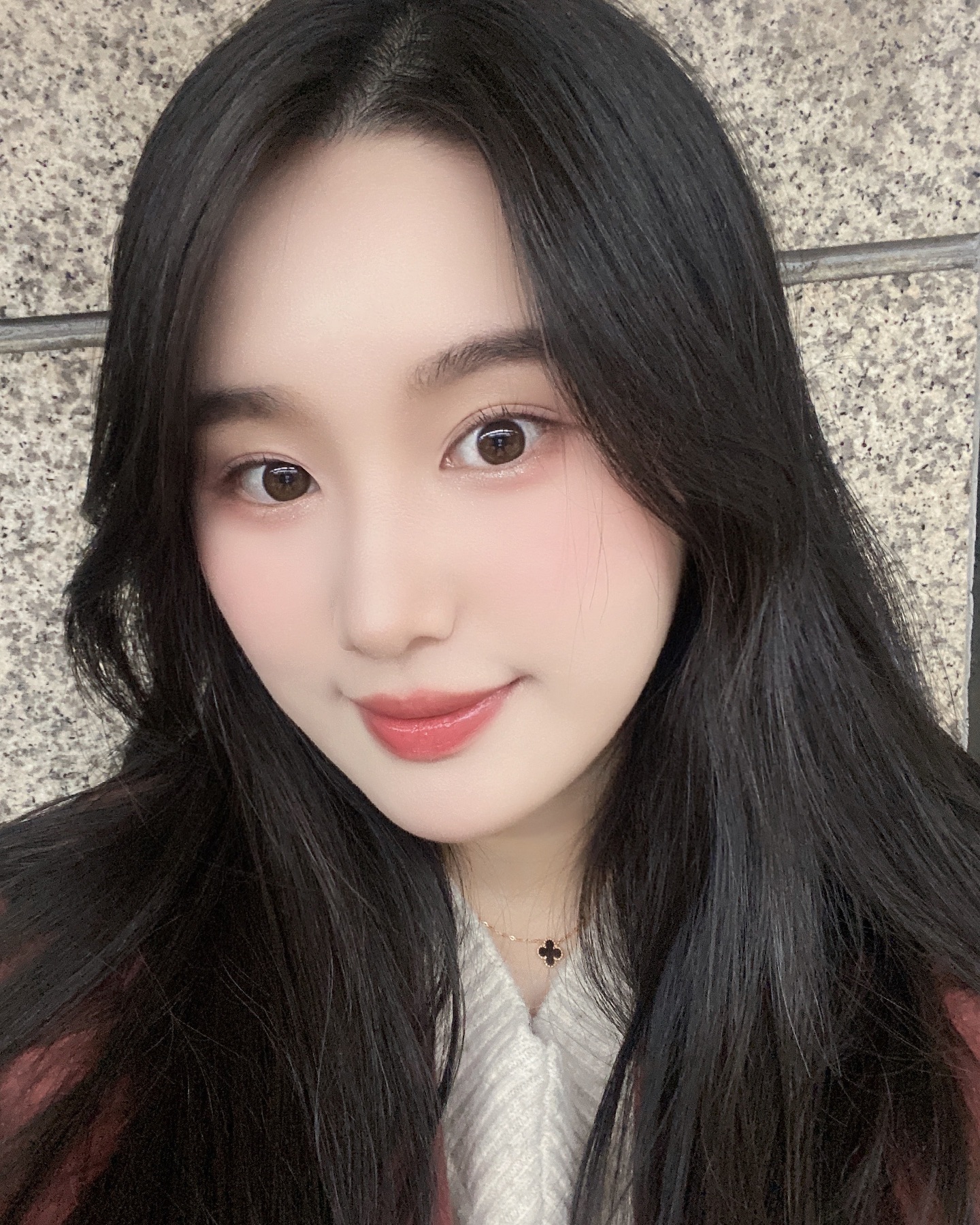더 더워지기 전에 호다닥 올리기🧏🏻‍♀️
#동생메컵 내보다 잘함..✨💄