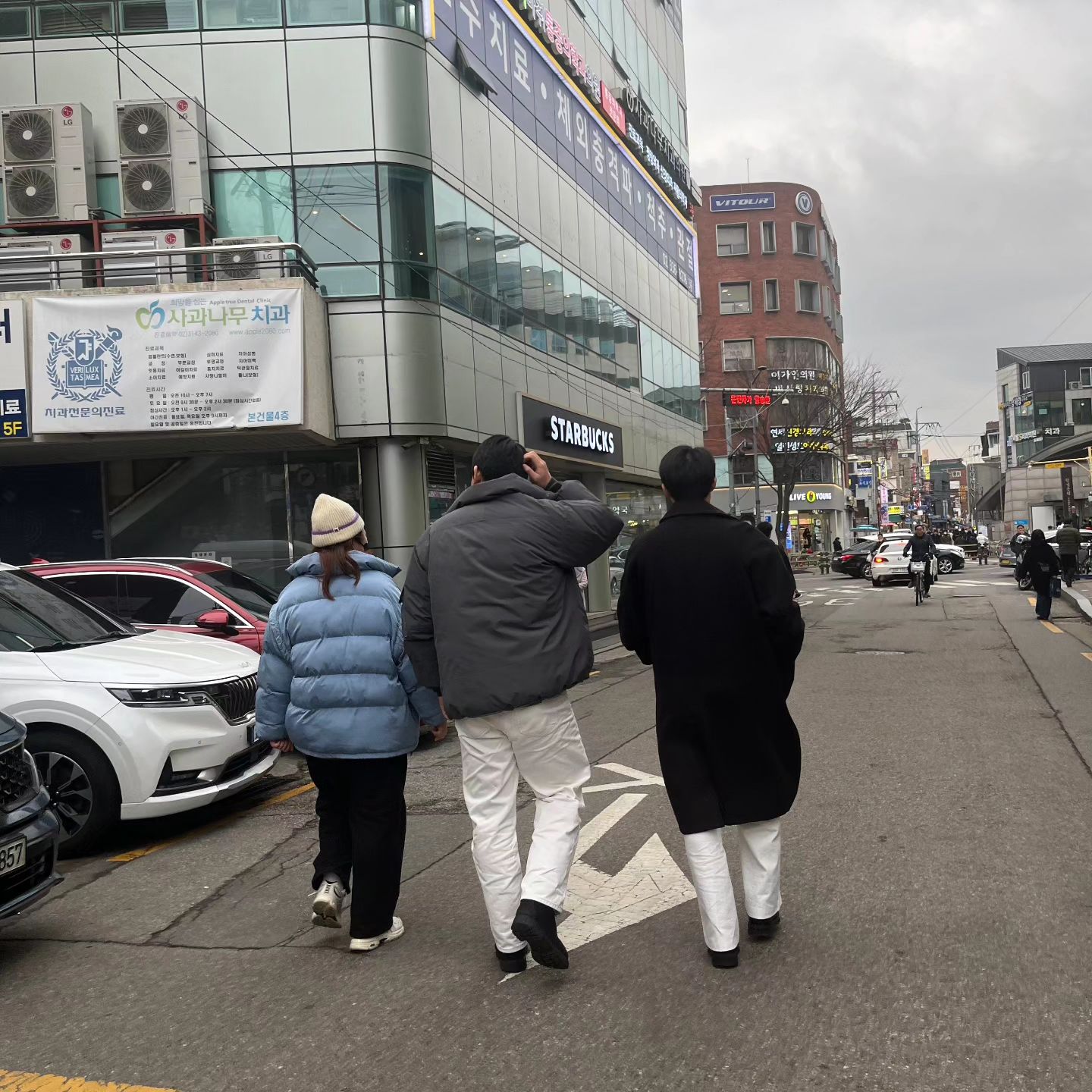 내가 쪼..쪼꼬매 보이는것 같..기도 하고ㅋㅋ☺️