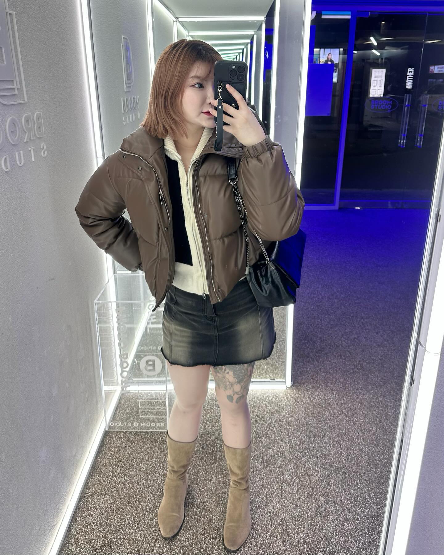 오랜만에 혜화나들이~ 근데 나 거울샷 못찟는데 알려줘..🥲