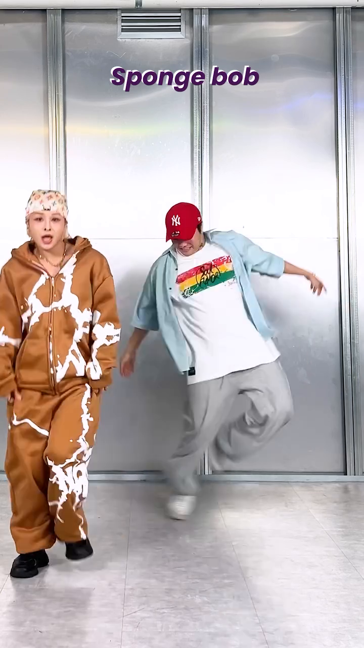 ｡ﾟ･ 𖥸──-ˋˏ 👣 ˎˊ-──𖥸 ｡ﾟ･

cocaalim jackpot_kimjaeyeob 
#jackcoc

🎵 #giasky - #fashionshow
👑 777.vtg 
👟 mlbkorea 

#housedance #dancebasic #basicdance 
#danceteacher 
#reelsvideo