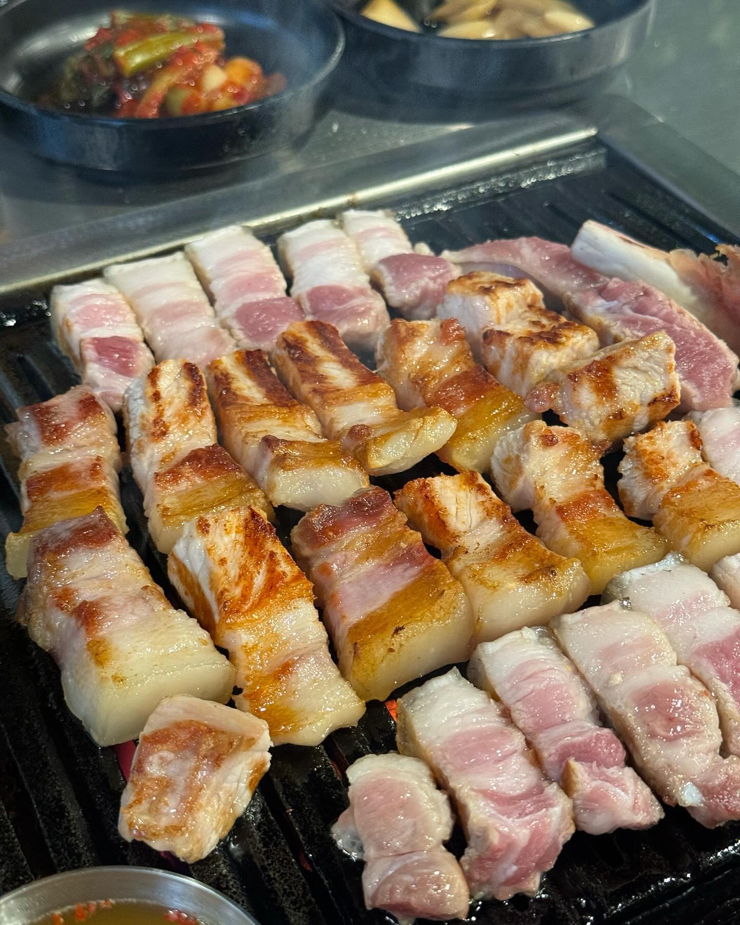 🤎추돈가 마곡직영점
왕큰 돈마호크가 반겨주는 추돈가 마곡직영점