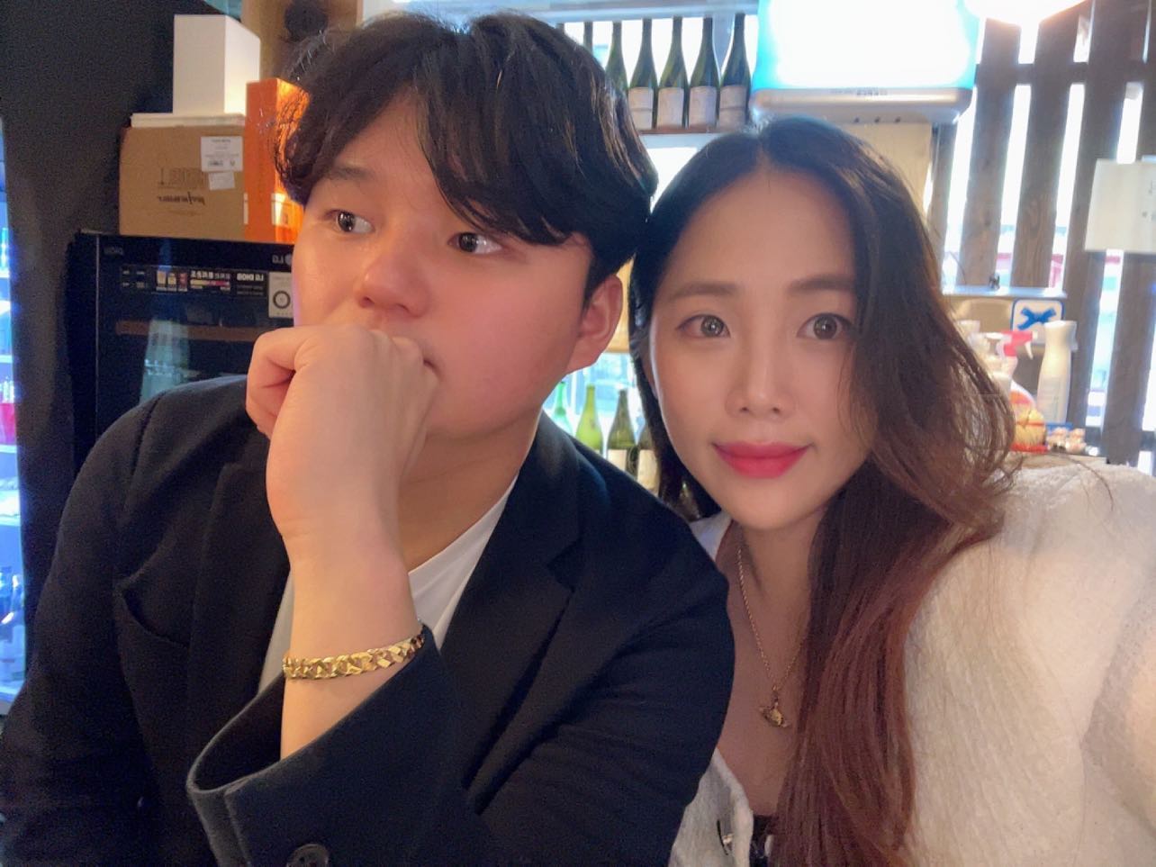 서프라이즈라고는 하나도 모르는 우리 대기리 목걸이부터 오마카세까지 몰래 준비하느라 고생해쏘😆🫶🏽
전부 다 고마오 라뷰해💛