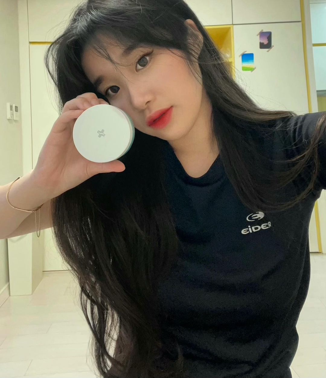 노은영 on Instagram: “기초단계에서 사용하면 메이크업 찰떡 흡수하는 [ 타임스탑 에너자이징 아쿠아크림 ]🌊 피부진정에 좋고 예민한 피부에도 사용하기 좋아요😆 #협찬 #수부지크림#화잘