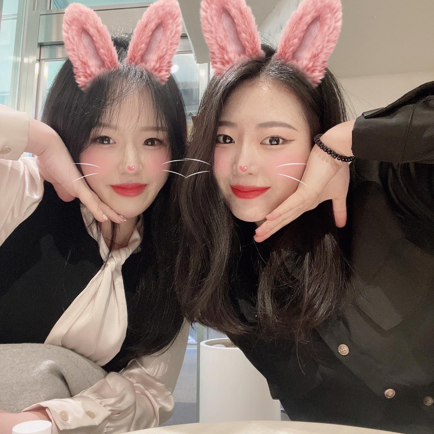 우리는 왜 서로 개그욕심 내는건데...
오늘은 내가 더 웃겼다 인정🤟🏻
#서로못웃겨서안달남#레이트