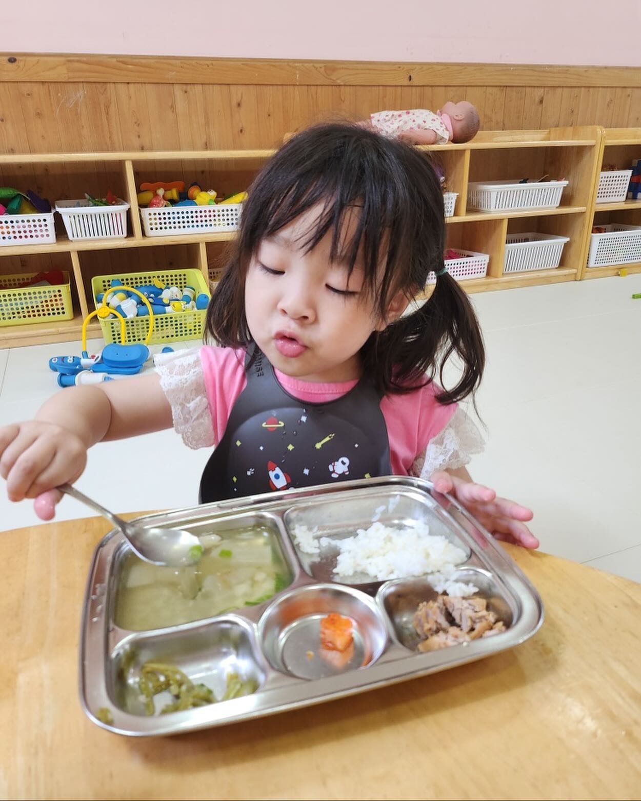 내밥은 잘 안먹어주면서... 어린이집 밥은 잘 먹는 어린이