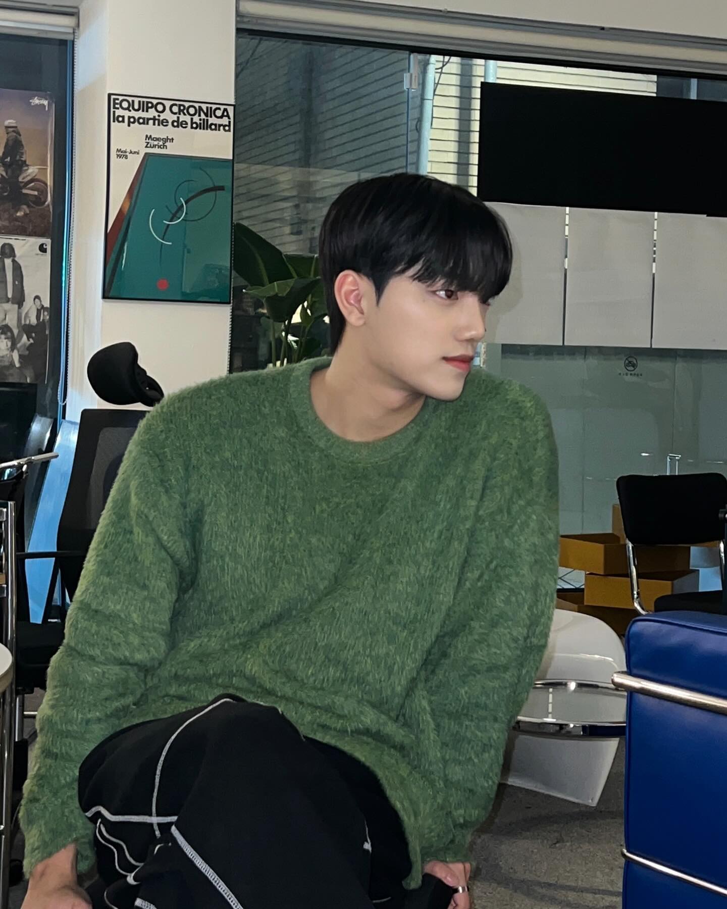 #협찬 

헤어다이아 수원역점 찰리 디자이너님께 세미리프펌 스타일을 시술 받았습니다.

#헤어다이아 #hairdia #수원미용실
#수원역미용실 #시스루댄디컷 #시스루펌