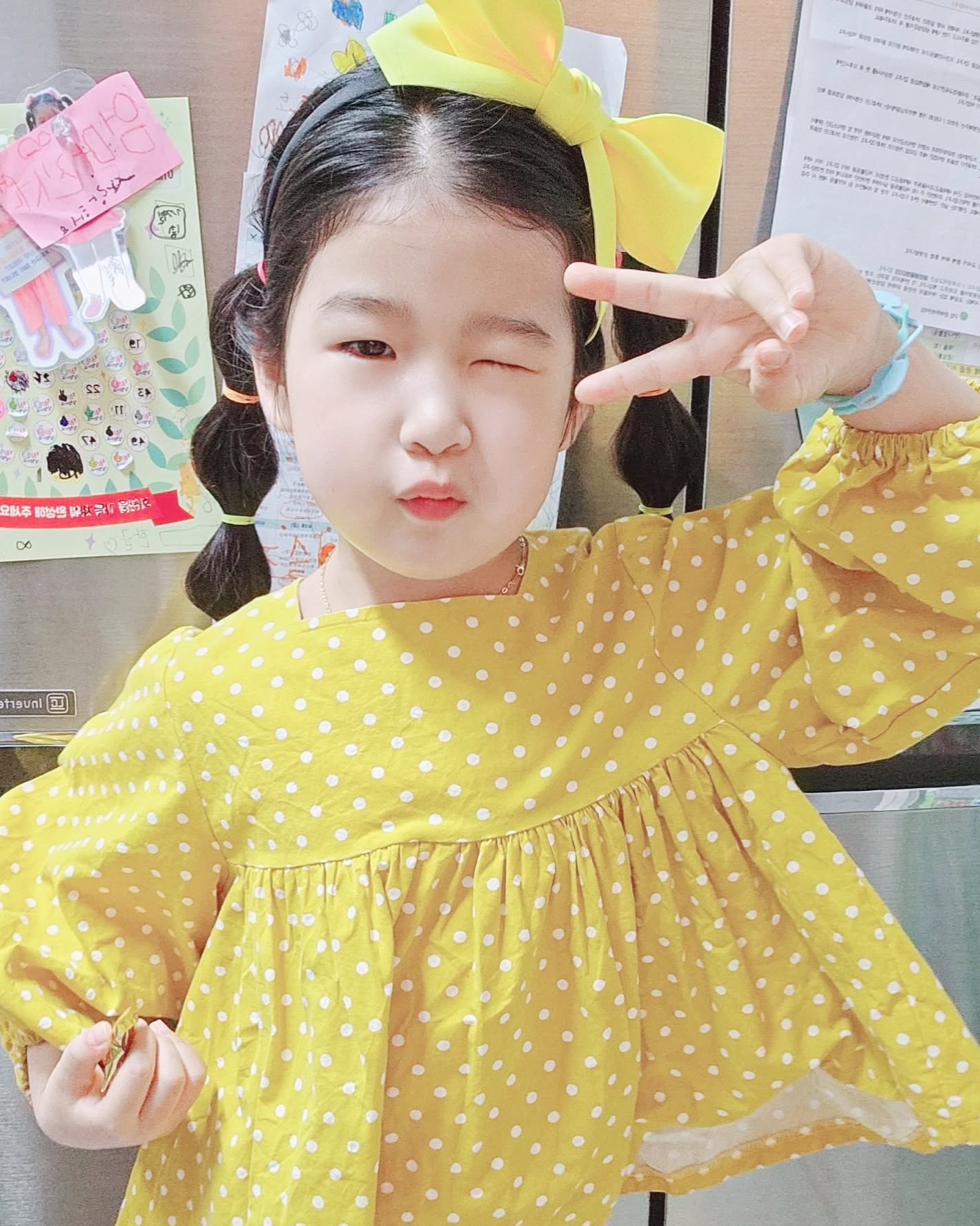 #떠여니네ღ 

ㅤㅤ

피드오랜만🫶

추웠던 겨울이 지나고
따스했던 봄도 지나고
어느덧 다가오는 여름🌞

7번째 어린이날까지❤️

연휴가 끝나고 다시 시작되는 한주도
잘보내보쟈!!
주말을 기다리며....🫠

ㅤㅤ

#밀린사진올리기 #떠연그램