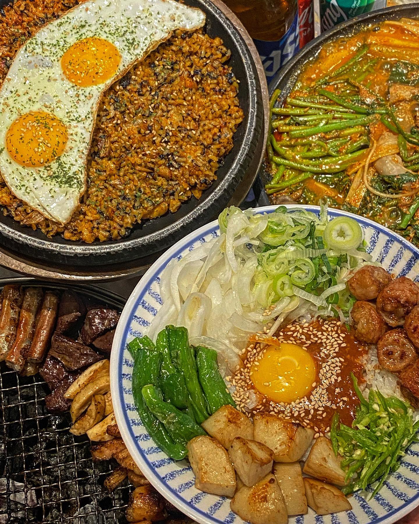 #광고 #여수광명대창집 

부삼 안에 있는 장기 맛집🫶🏻광명대창집
이름에 ㅇ, ㅎ, ㅈ 들어가는 사람 사줘@@@

거의 이제는 전국에 많이 있는 체인점 인 것 같은데 주변에서 곱창 먹고싶다 대창먹고싶다 할때 어디갈지 고민 안해도 되겠어오...?🔥

일단 가까이에 있으니 좋고!(내기준) 사이드 메뉴들도 되게 다양하고 맛있었어요

모듬구이 시켜주고 전골까지 먹어주면 게임끝ㅋ
통통한 곱창 대창 막창 특양 염통은 육즙이 폭tothe 팔 , 거의 산더미인 전골 완전 소주안주! 하이볼이랑 잘 어울려요

🖇️모듬구이-49,000원(한우곱창로변경2,000원)
🖇️곱창전골-32,000원 중사이즈
🖇️대창덮밥-9,900원
🖇️비빔막국수-9,000원
🖇️양볶음밥-10,900원

.
.
.
#여수맛집 #여수카페 #여수맛집추천 #여수맛집인정 #여수맛집투어 #여수현지인맛집 #여천맛집 #부삼맛집 #여수술집 #여수술집추천 #여천술집 #여수핫플 #여수신상맛집 #여수현지인 #여수로컬맛집 #여수식당 #여수먹깨비_여수 #여수곱창 #여수곱창맛집 #여수대창 #광명대창집 #곱창맛집