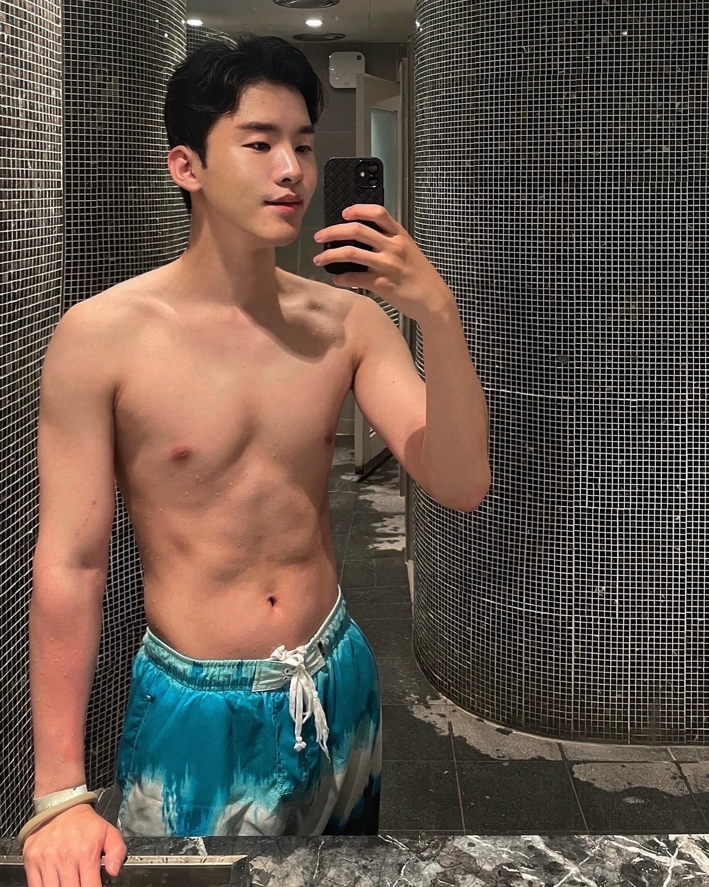 🏊🏻‍♂️