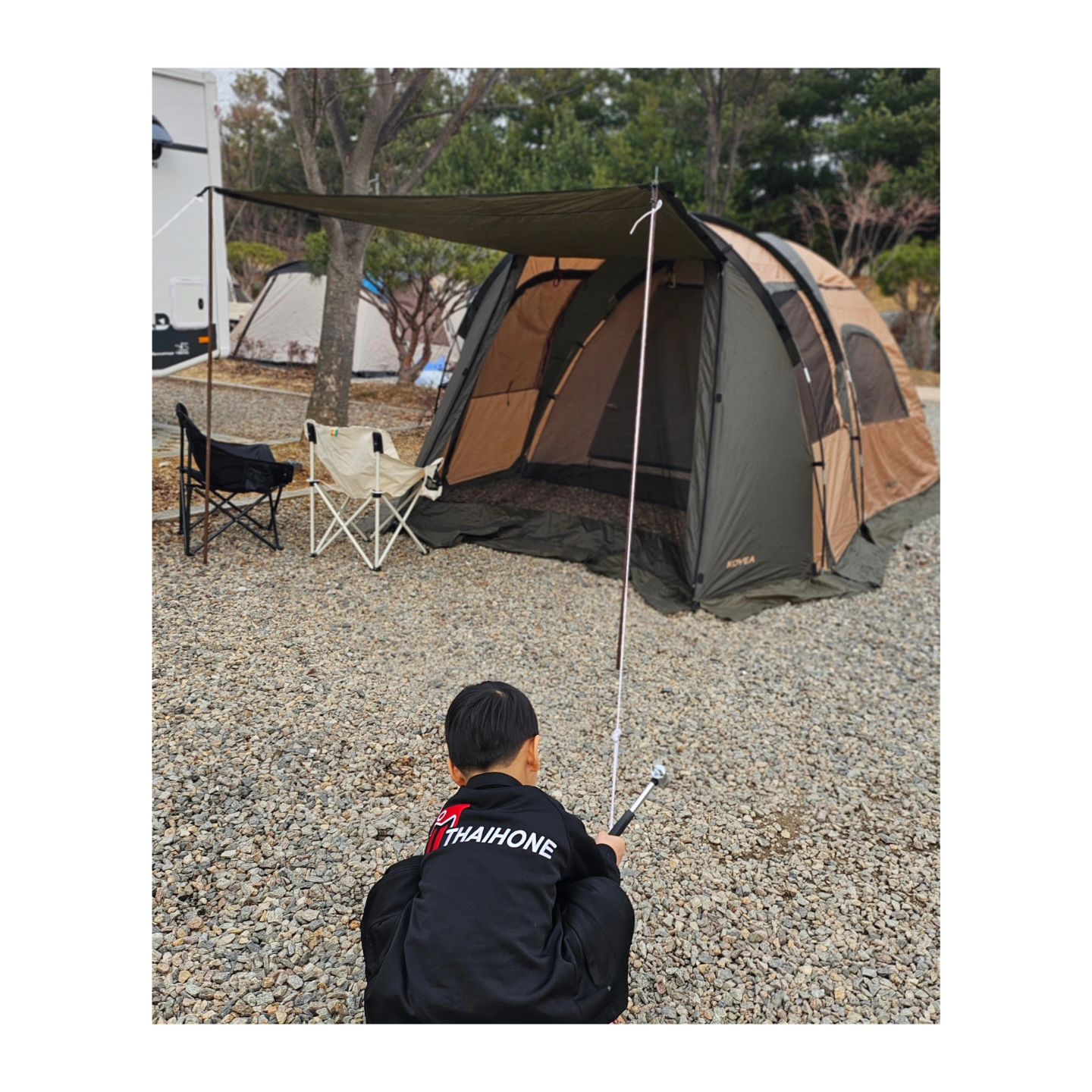 #내새끼김현#화성향남오토캠핑장
ㅡ혼자캠핑세팅철수처음도전!!
ㅡ어깨너머로배운거열심히해봤음ㅎㅎ
ㅡ세팅2시간걸린것겉은데ㅋㅋㅋ
ㅡ릴선너무짧아서좀긴걸로바꿔야할것같았는데
ㅡ은미가생일이라고선물해줬닿!!♥︎
ㅡ쿠팡프레쉬밀키트는양이좀적지만맛은괜찮은편이고
ㅡ다이소표행어도대만족!!
ㅡ현이가좀뛰어놀길바랐으나
ㅡ엄마는계속반팔인데뭐가그렇게춥다고..장판에만있누8ㅅ8