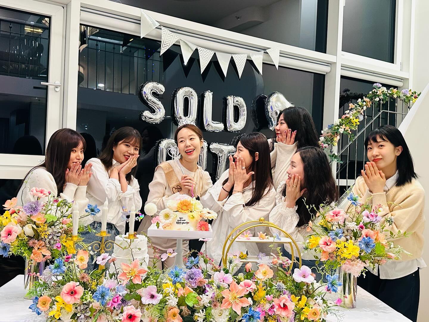 💍Minji's Bridal shower💐
요술공주 밍키의 꽃길을 위하여ෆ⸒⸒
하나하나 소중한 매력쟁이들🩷