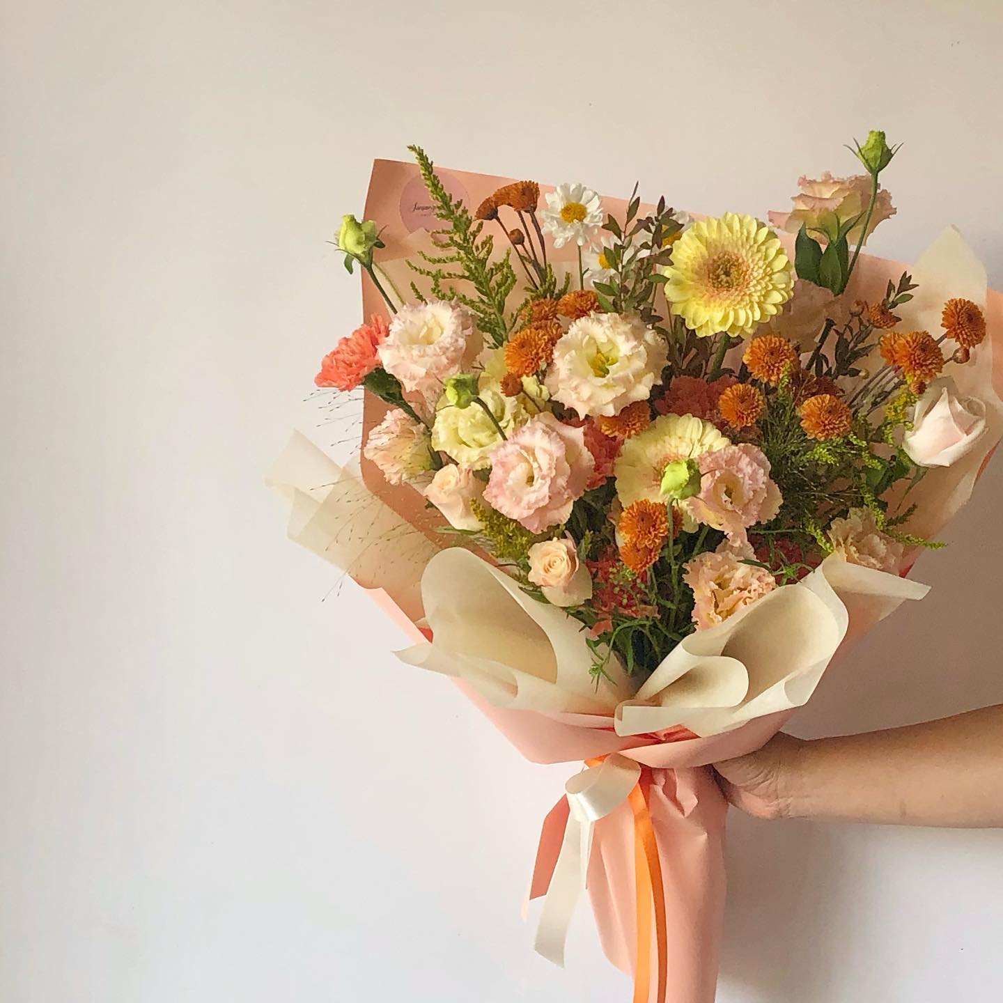 🤎🧡

#신상플라워꽃다발

 ꕤ 꽃 예약문의 ꕤ 
𝑲𝑨𝑲𝑨𝑶 . 신상플라워 
𝑷𝑯𝑶𝑵𝑬 . 010-9214-8065

#김해꽃집 #신상플라워#김해꽃다발#부산꽃집
