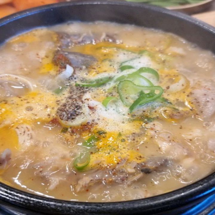 #청와옥양재직영점
웨이팅만 없으면 매일 갈듯
가격도 저렴하고 웨이팅이 용서되는 맛!

#양재맛집 1티어 #청와옥