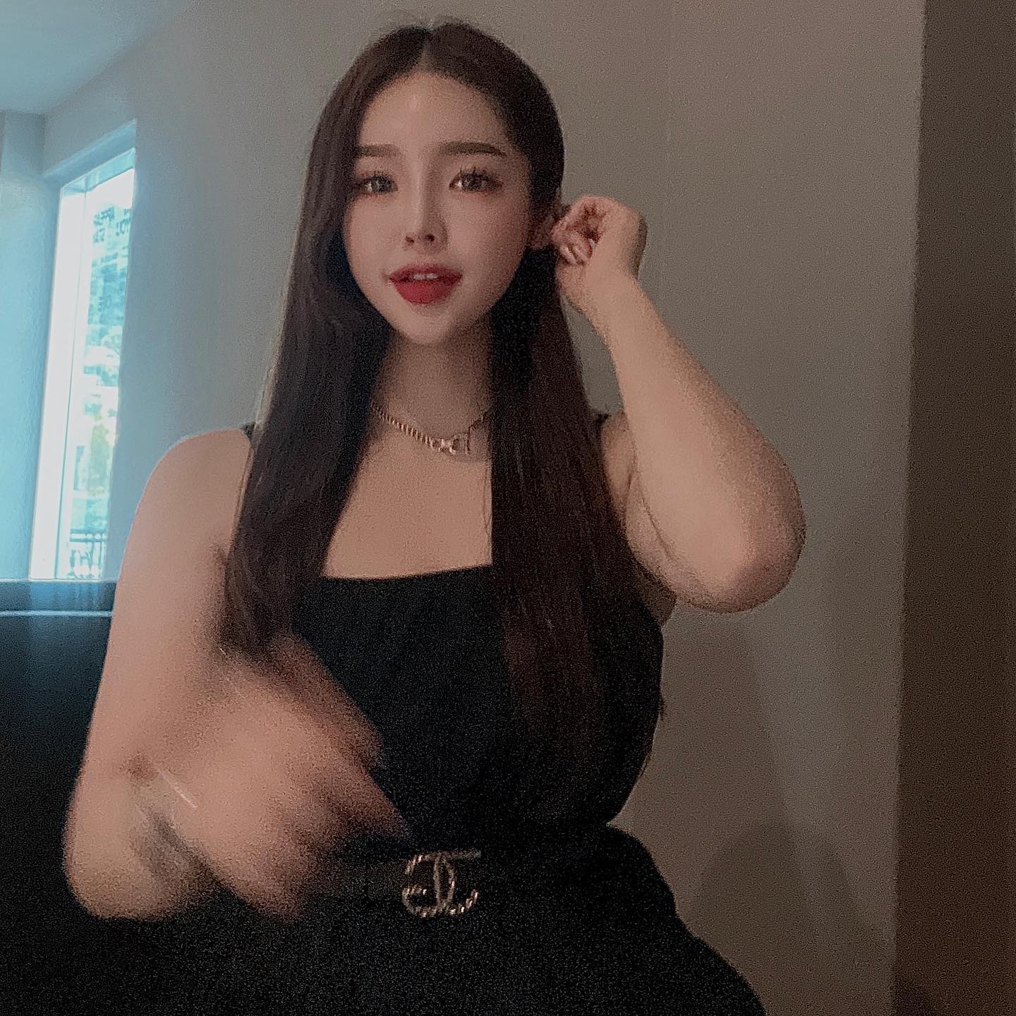 🕶️🖤