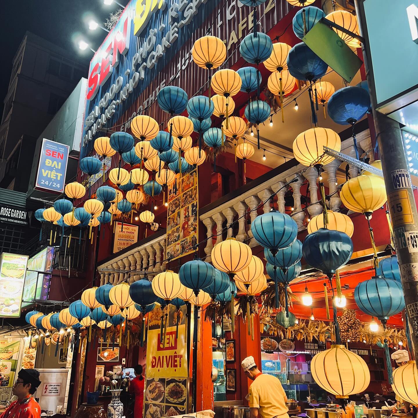 CRAZY Walking Street😳
.
.
#buivien #buivienstreet #việtnam #심의준수