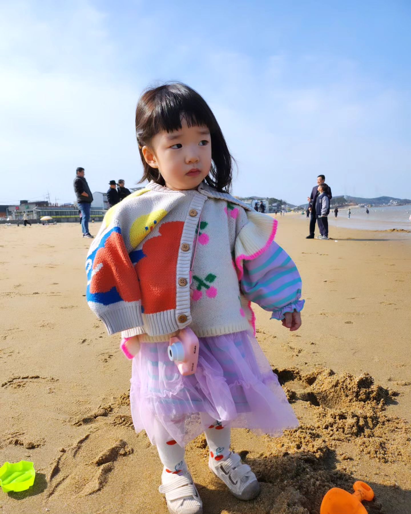 _​​🇬​​​🇬​​🇴​​​​🇲​​🇮​☻ 
⠀
🔖  Marchᰔ

기록하고 싶은 1박2일 대부도 여행🌷
별하언니네&괭이언니네&씨니네
어른6명, 아기(공주님)3명이 함께한
힐링여행❣️❣️❣️🤗🤗🤗
#절미하우스
.
.
.
.
#밀린피드
#열심히놀자
#꼬미일상
#기록해주는엄마
⠀