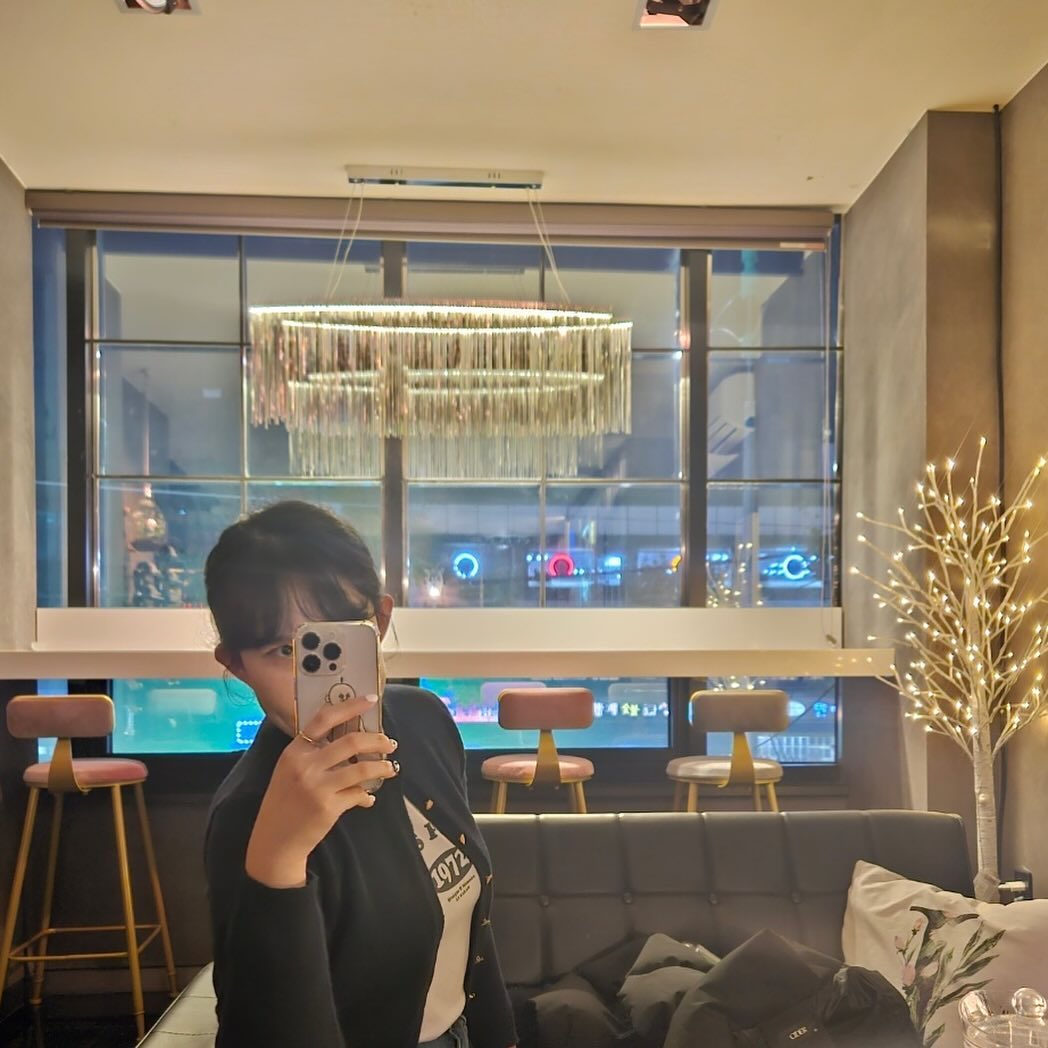 11월도 잘살아보자❤️‍🔥
우리의 아지트 발견 suyu_iam