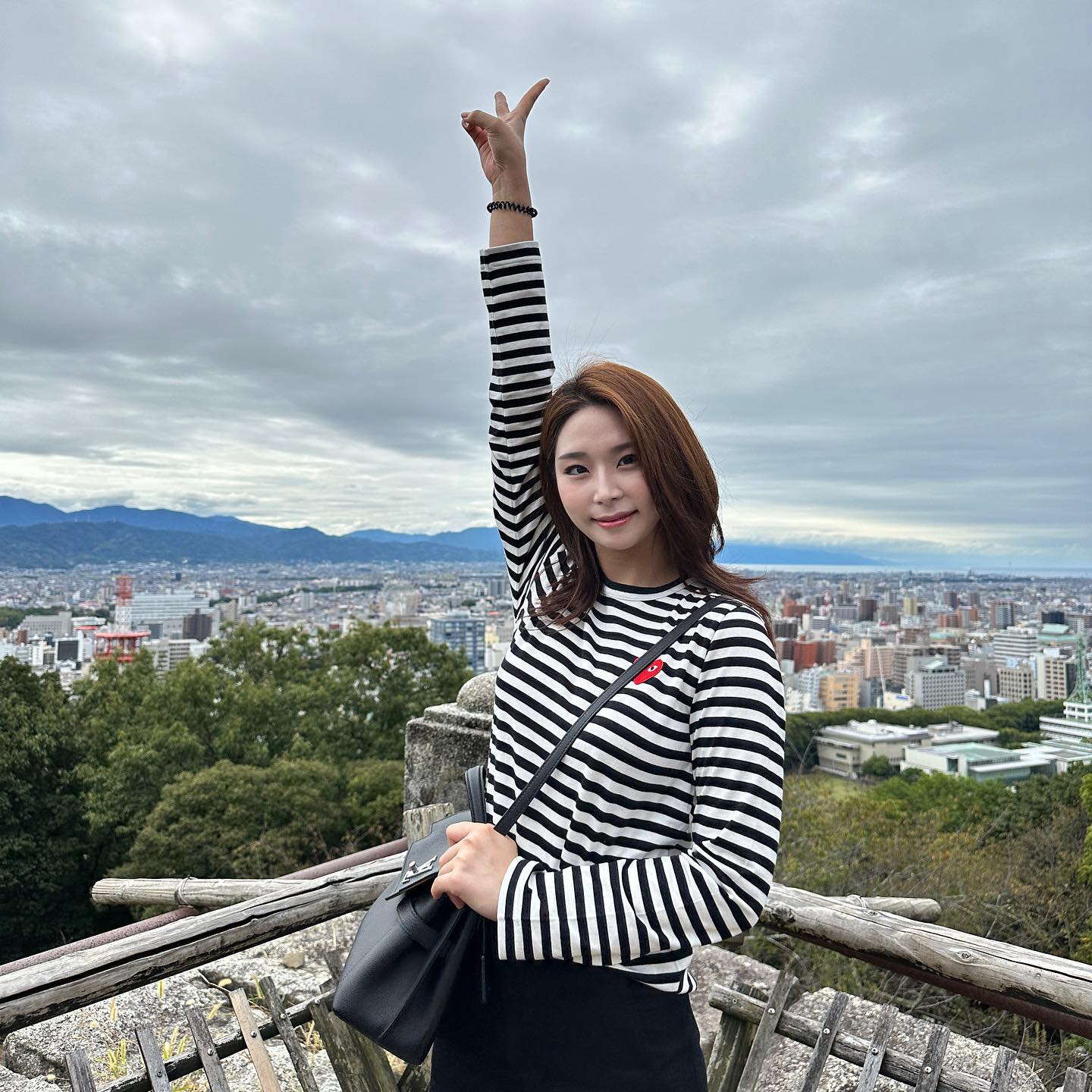 꽉꽉 채운 둘쨋날🧡✈️
여행릴스,,,어렵네😂
#마쓰야마성 #천수각 #소도시여행 #일본여행 #엄마랑 #동생이랑 #가족여행