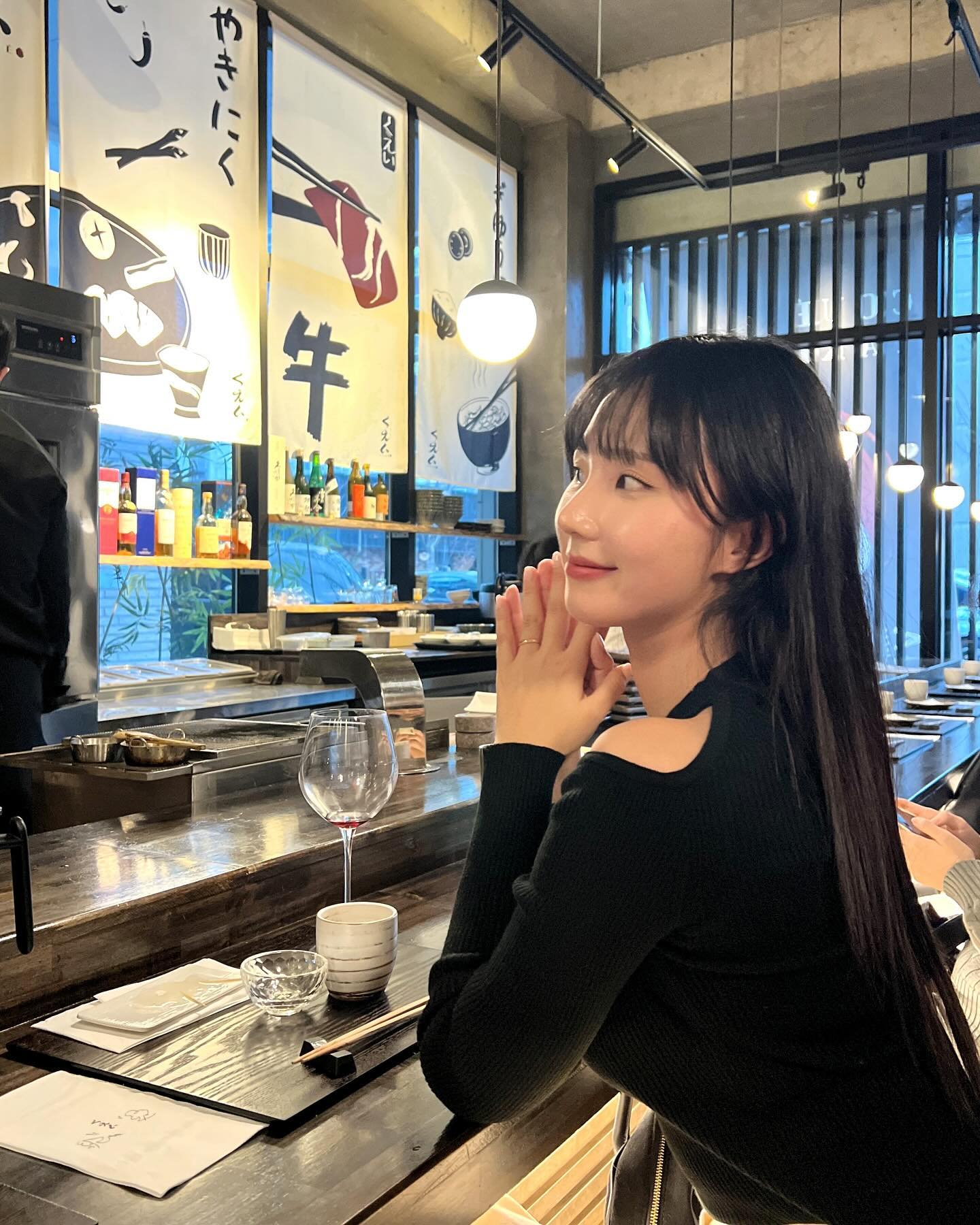 특별한 날에 분위기 낼 수 있는 한우오마카세 🥩🍷✨
생일기념으로 오빠가 예약해준 연말스페셜디너코스이용했고, 조리과정 직접보면서 설명 친절히 해주시니 맛이 더 잘 느껴져서 좋았어요★

📍#쿠에
#죠니pick대구