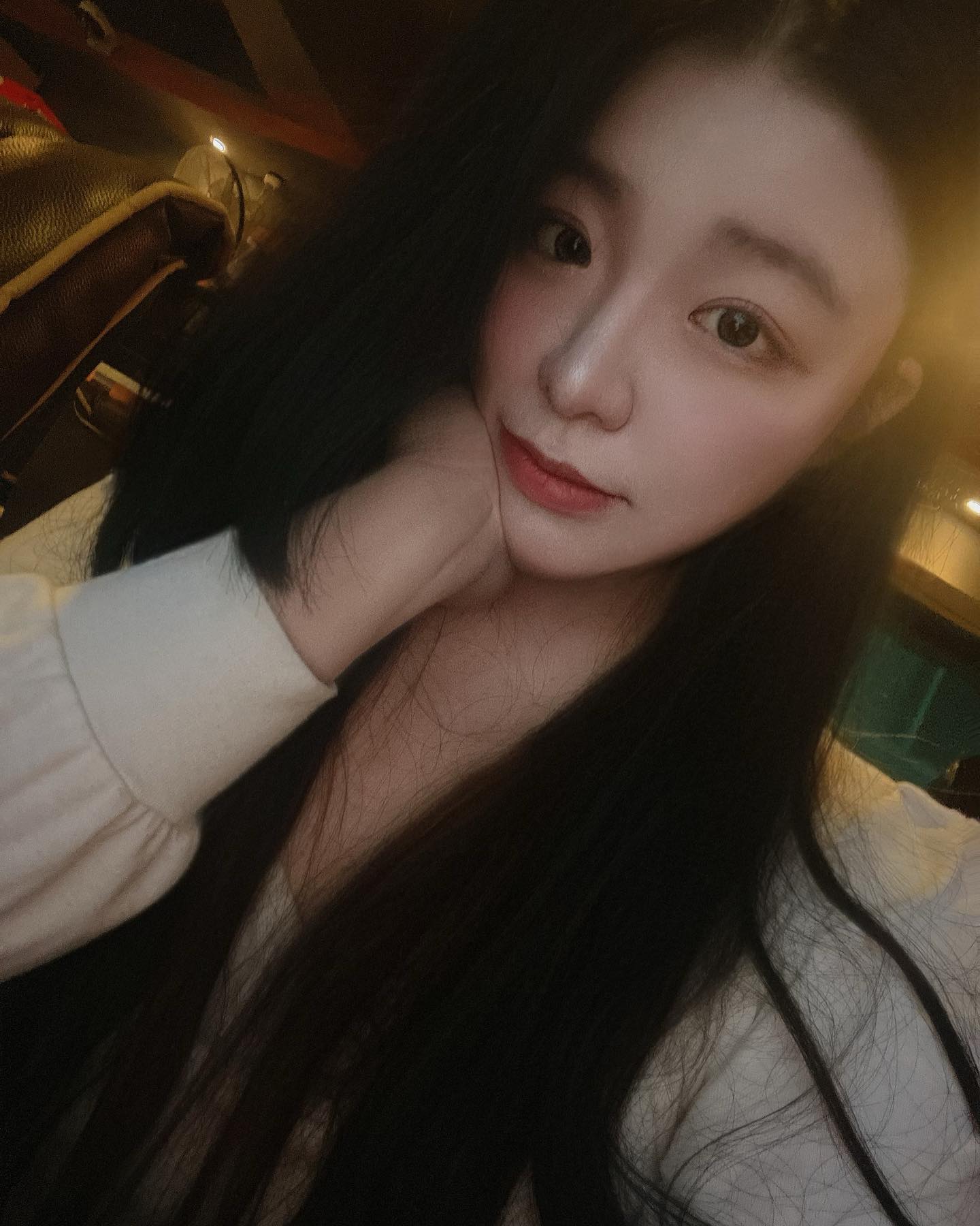 뒷모습마저 보고싶구나