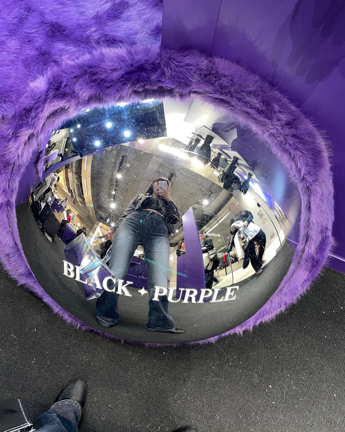 blackpurple_jewelry  kimmgun55 
#블랙퍼플 팝업 축하해요💜🖤 
선물 감사합니다🖤💜

13일까지 더현대 지하2층 go go!!