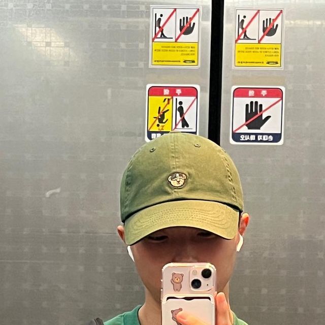 박주현 on Instagram: "#광고 [스탠다드에러(STANDARDERROR)] IRT145 유니섹스 올드스쿨 스탠다드에러 오리지널 럭비 심볼 세미오버핏 맨투맨 ✔️ 고품질 원단을 이용하여 국내 자체 제작 ✔️ 고품