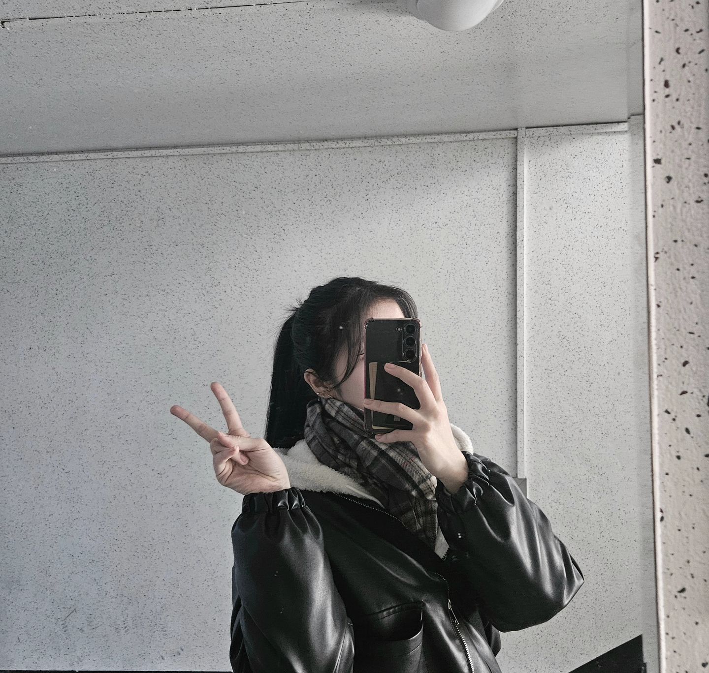 원래 오후 3시까지 자는데 오전 10시에 일어나기 힘들어요
.
.
.
#잠이 #많아 #슬픈 #아이 #출근