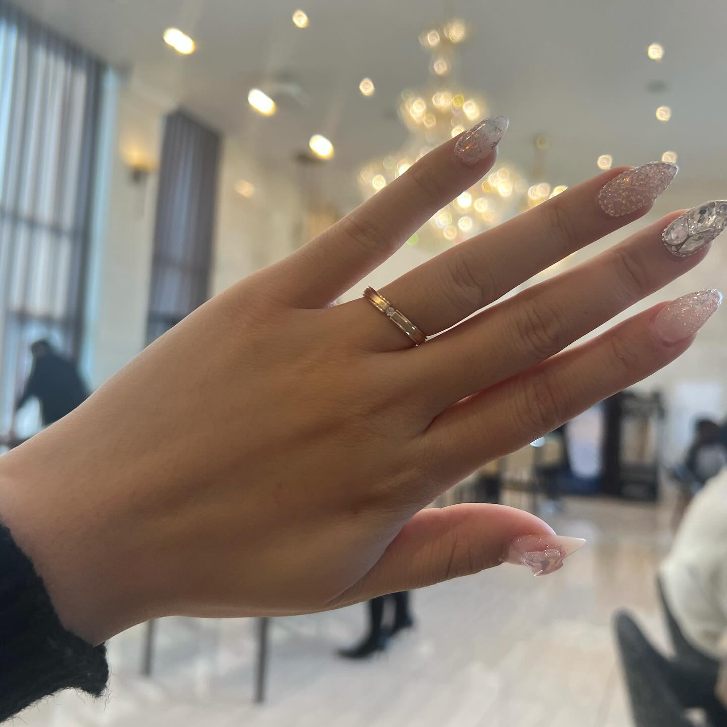 드디어 고대하던 웨딩링도 클리어💍
아크레도 200만 중반대에 계약완료♥️

다이아 왕큰거 박고 심플하게~

͙⁺˚*･༓☾　　☽༓･*˚⁺‧͙
결혼준비는 다이렉트 결혼준비 direct.wedding

추천인코드 : ❤️‍🔥 [ 오구커플 ] ❤️‍🔥
: 최초가입시 입력하시면 3만원 현금적립💸
: 스드메 및 혼구용품 구매시 포인트로 사용 가능👍🏻

.
👰🏻‍♀️🤵🏻
🌹캐쉬백 받고 포인트 모아서 스드메 0원
🌹합리적인 가격과 가성비 좋은 제휴업체
🌹든든한 비동행 플래너 
🌹하나뿐인 나만의 결혼 준비

#다이렉트결혼준비 #다이렉트웨딩 #결혼준비 #웨딩준비 #웨딩링 #웨딩밴드 #아크레도 #아크레도종로점 #반지스타그램 #더링크웨딩 #예물반지