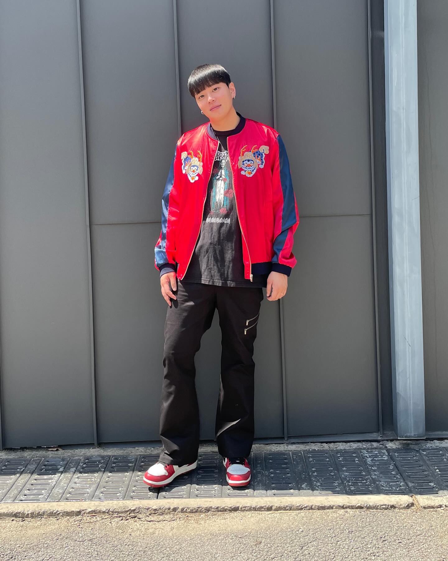 #협찬 eterno_sombra eterno_sombra_outfit 
.
.
.
.
.
.
.
.
.
eterno_sombra 에서 “D-017" 팬츠 제공받았습니다🥹✨👍🏻

✨블랙 시크 패션을 할수있는 이테르노솜브라 팬츠 진짜 디테일 장난아니고 멋지네요🥹✨👍🏻❤️
.
.
.
.
.
.
.
.
.
#블랙패션 #이테르노솜브라 #시크룩 #락시크룩 #올블랙코디