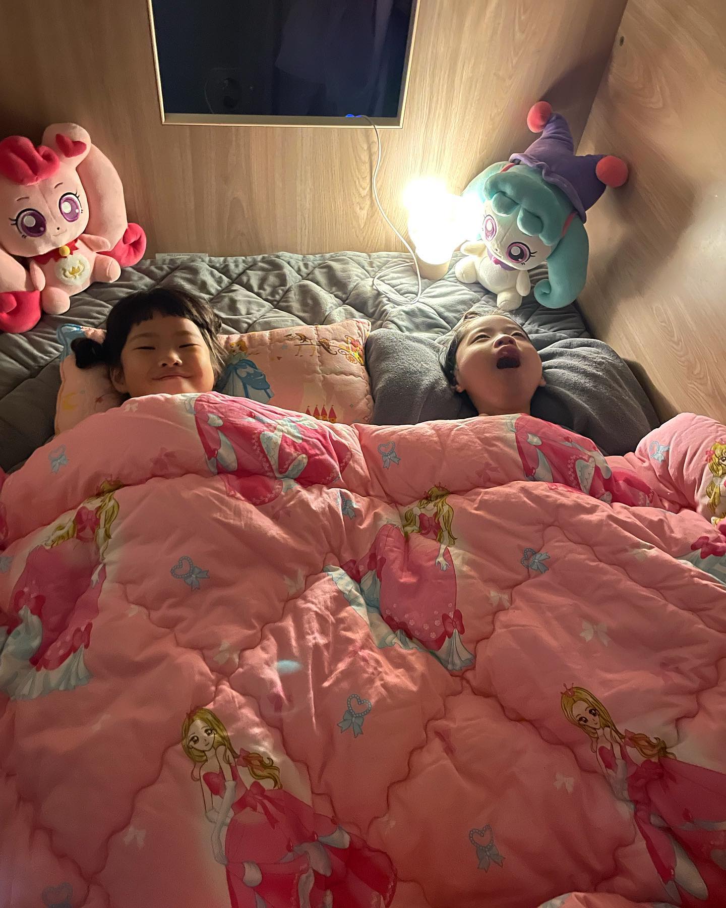 #자매
행복하자 아프지말고 ❤️

#육아맞팔 #선팔하면맞팔 #좋반 #육아소통
