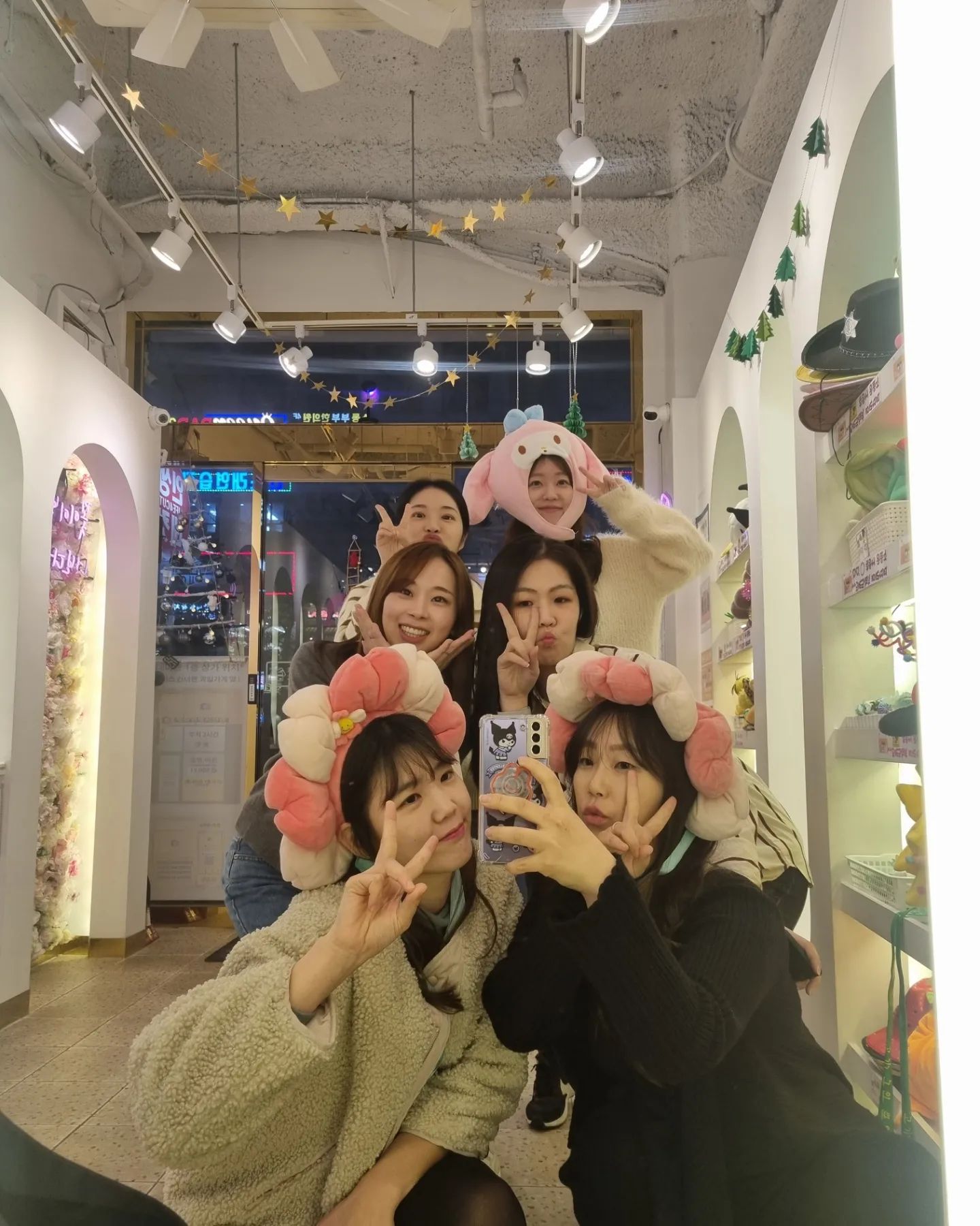#20240224
기억력은 애낳을때 두고 나왔다지?
만날때마다 리셋 그래서 웃기지😝
#조동모임👶🏻