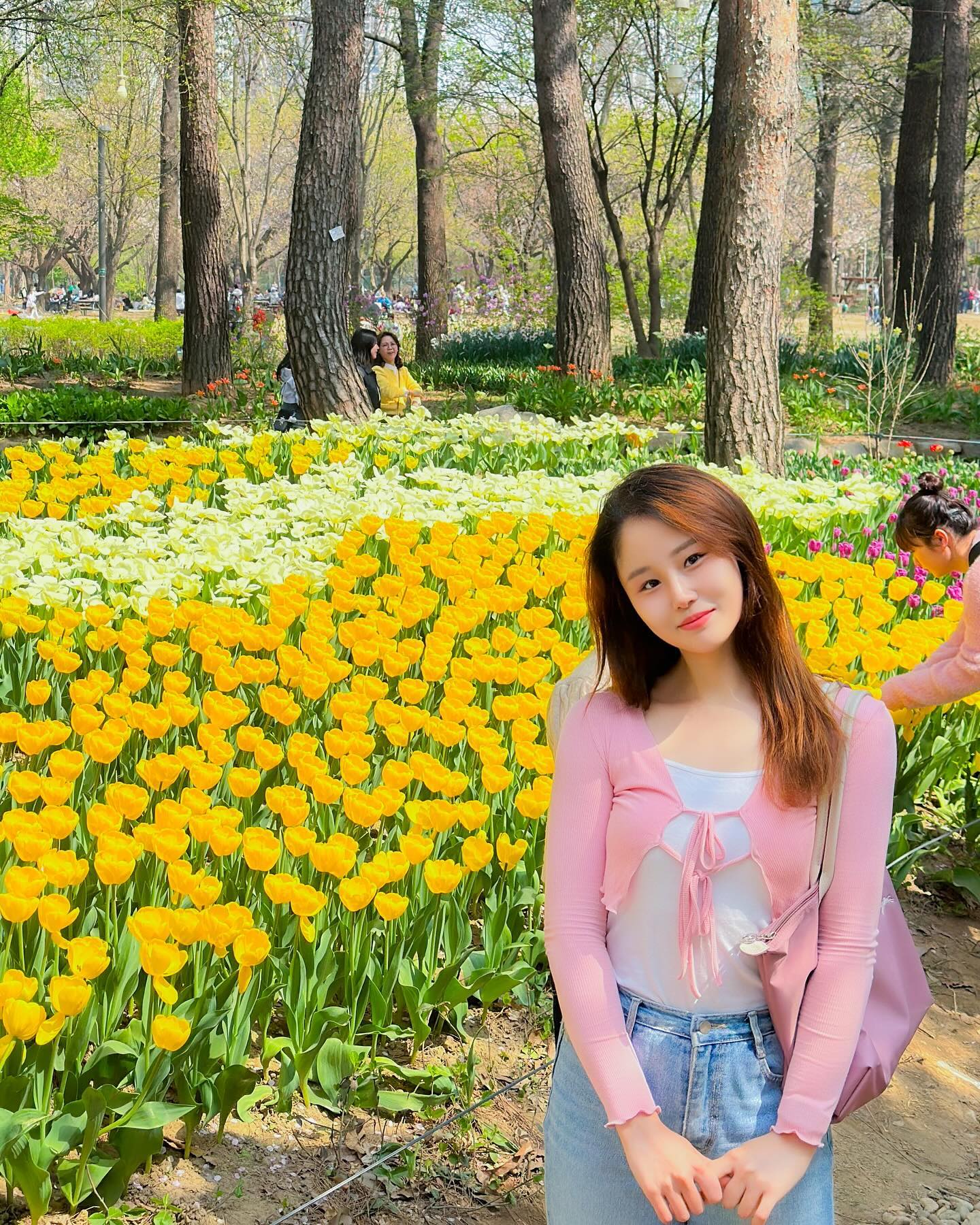 tulip🌷

#서울숲 #튤립 #서울숲튤립 #봄코디 #springlook #longchamp
