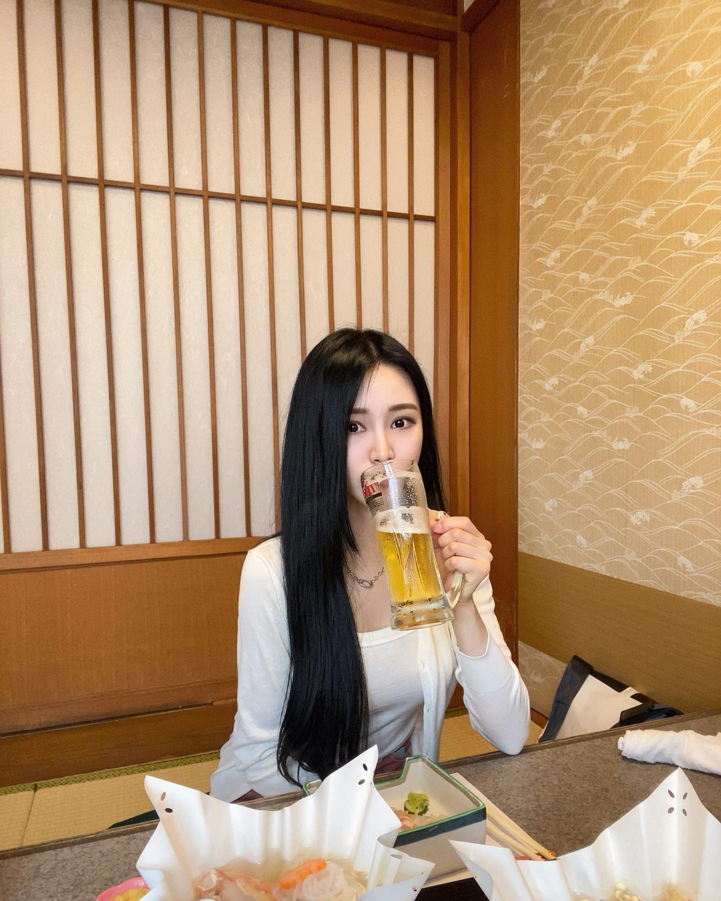 🦀 + 🍺 = ♡ʾʾ 
-
오빠 생일이라구 사진찍어서 뽑아주시구
디저트까지 준비해주셔서 감동♥,,