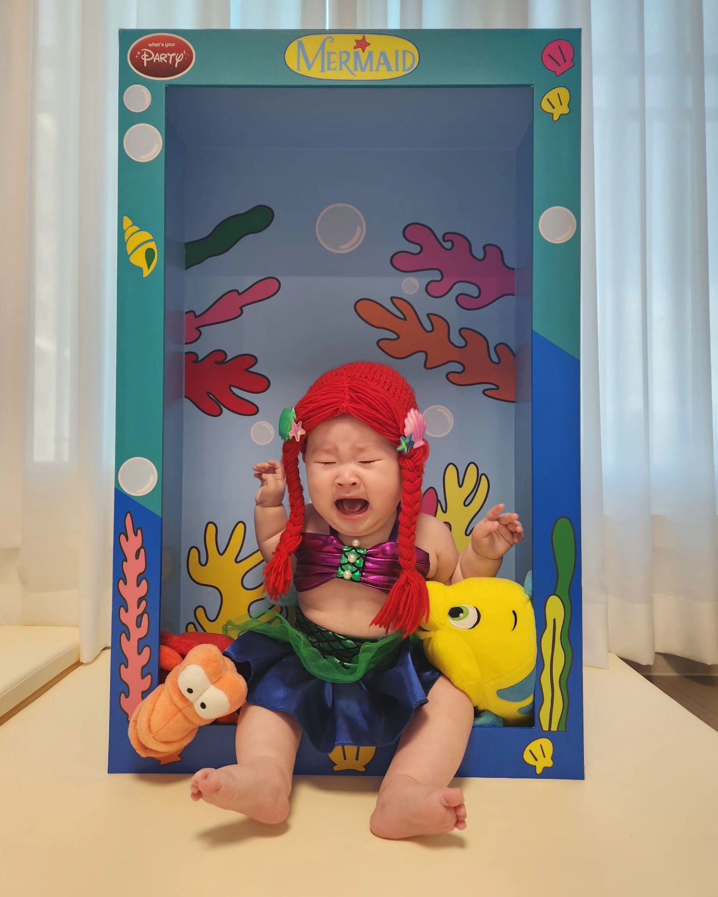 #써든이

#200일셀프촬영 

써든아.. 엄마 비싸게 대여했단말야🥲... 
가발 쓸때만 해도 좋았잖아 우리...🥲

#육아맘 #육아맘소통 #인어공주 #아기인어공주 #셀프촬영 #아기셀프촬영 #100일셀프촬영 #육아대디 #소통해요 #소통
#돌셀프촬영 #selfportraitphotography #컨셉촬영