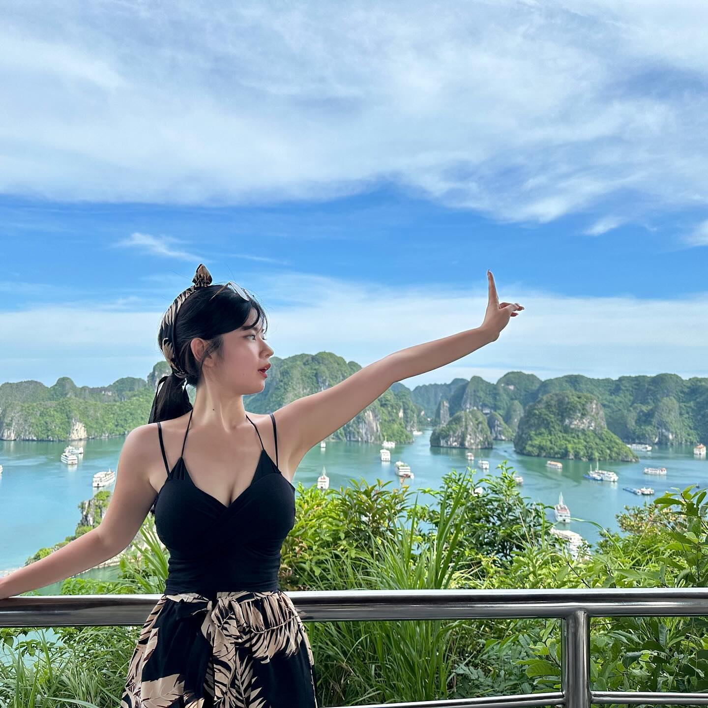뜨끈~한 하롱베이 바닷물
_
#titopisland #halongbay #vietnam #vietnamtravel