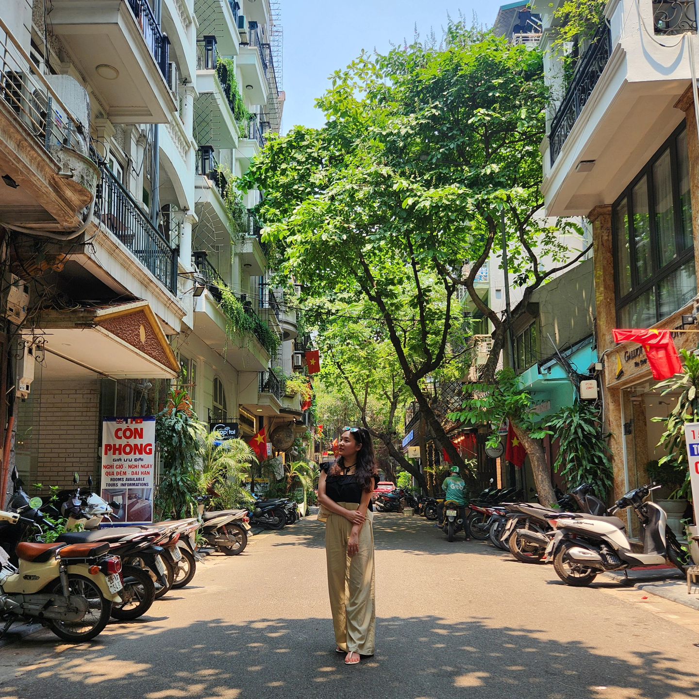 #vietnam #hanoi #congcafe #street