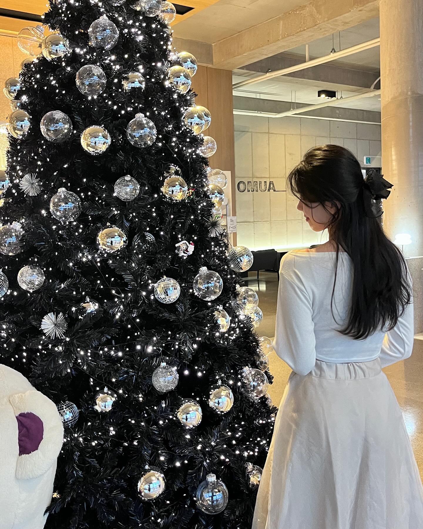 왕 트리도 보고 싶다 메리크리스마스요🎄🎄

#트리 #반묶음 #롱치마 #크리스마스