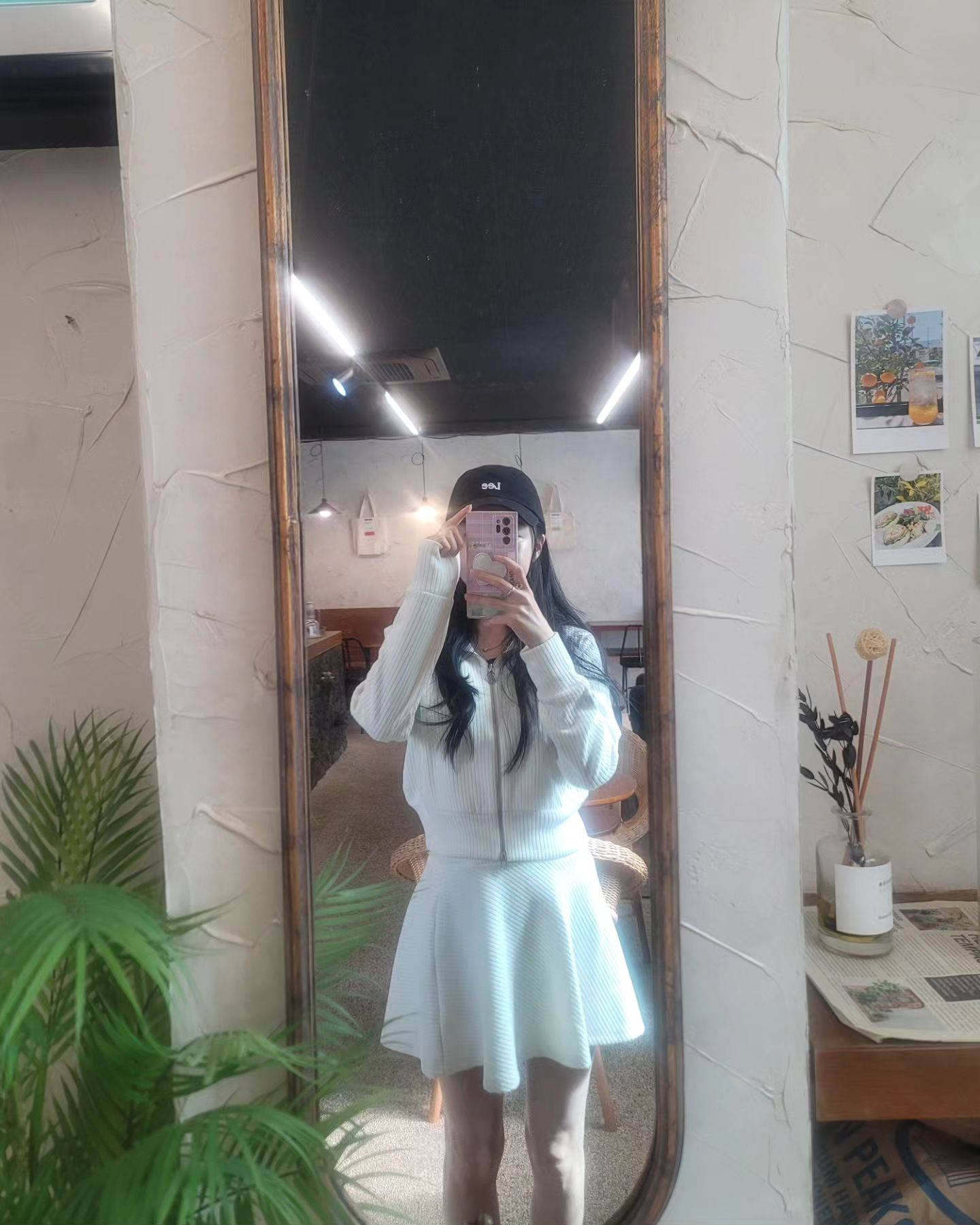 언니랑 노는 건 재미써 ˃̵ ᴗ ˂̵🎀
이혜나=제주댁🍊&아보카도박사🥑
sohappyhyena 
.
.