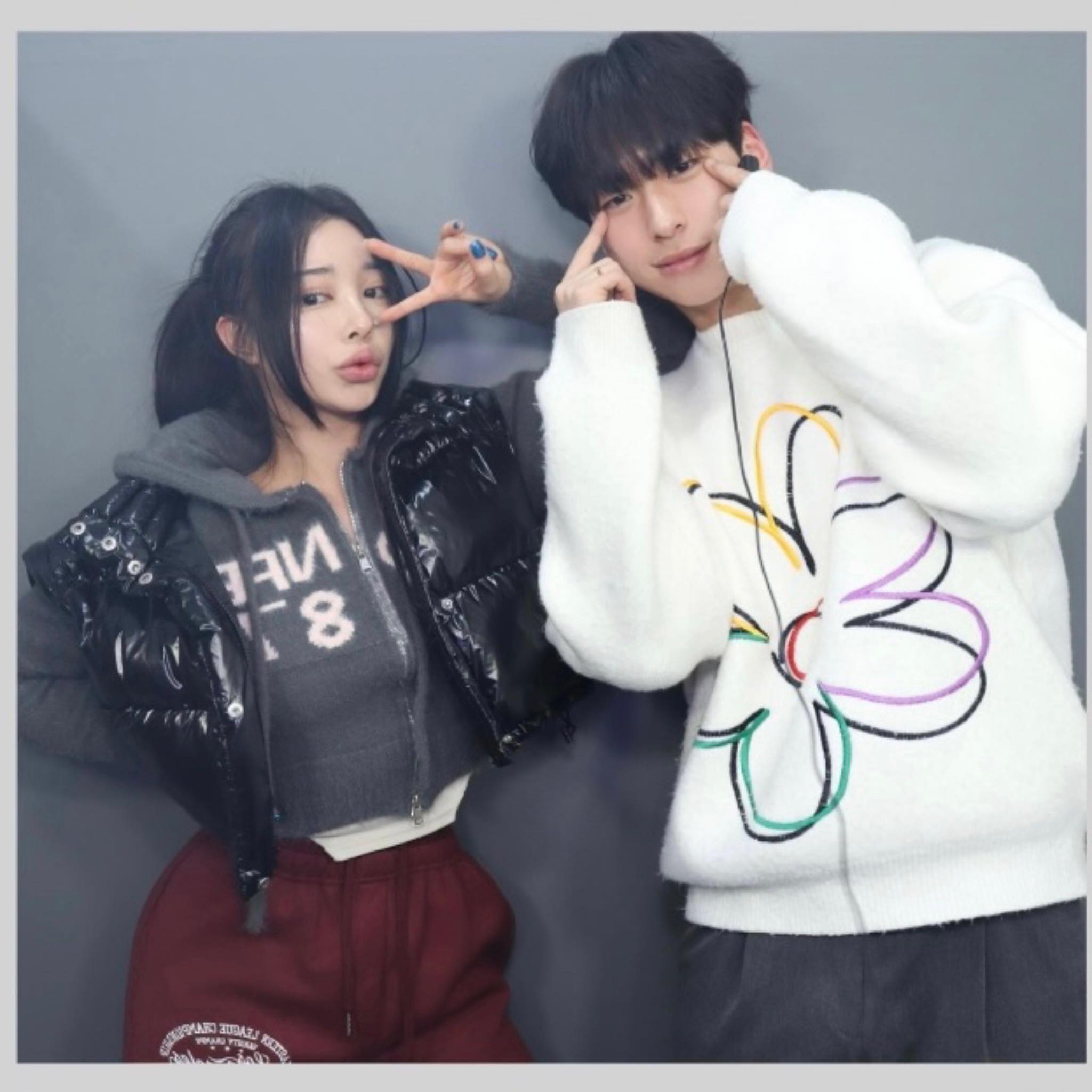 My side 👩🏻‍🤝‍👨🏽