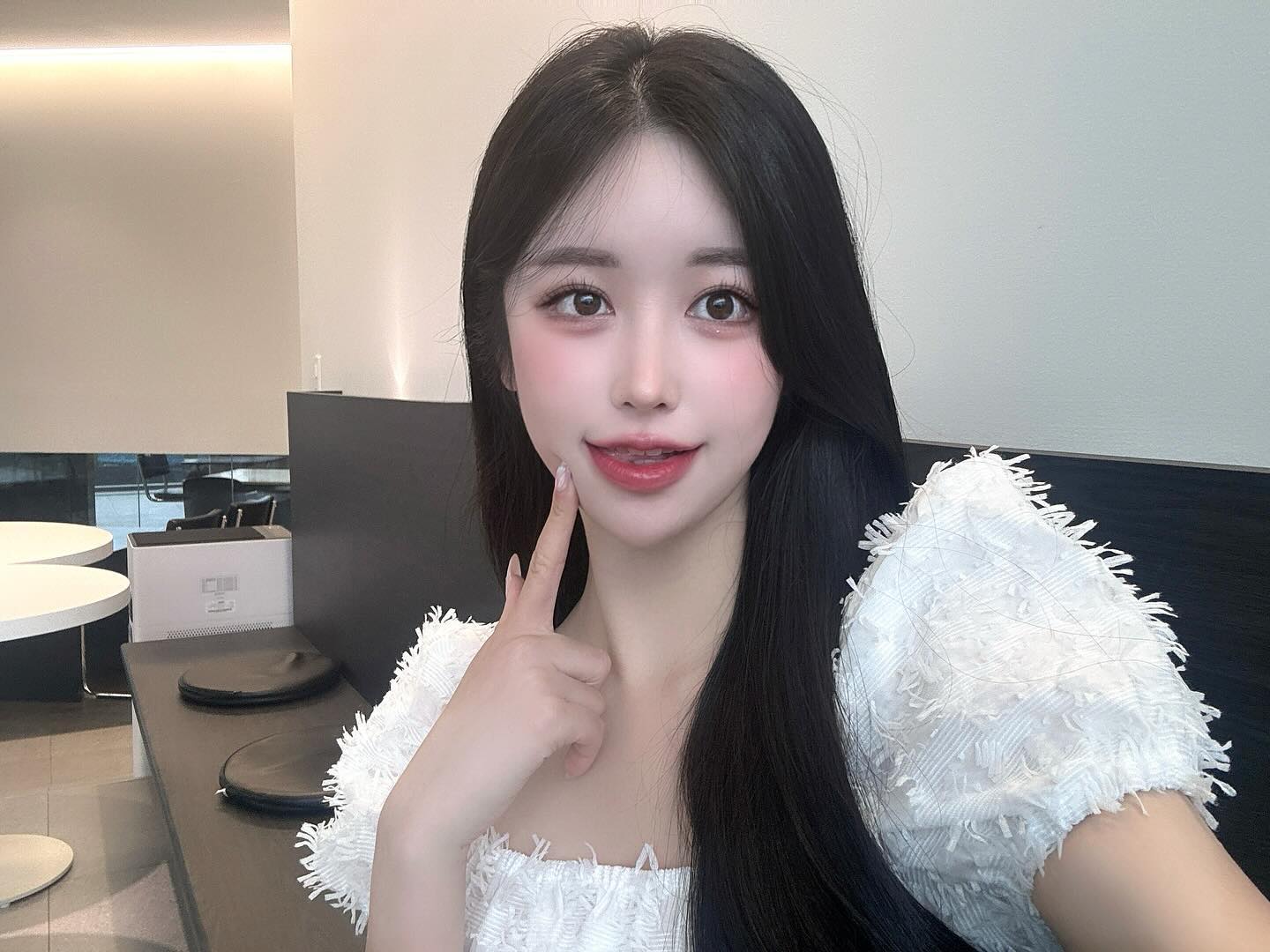 셀카 오래망갑  ᵒ̴̶̷̥́ ·̫ ᵒ̴̶̷̣̥̀