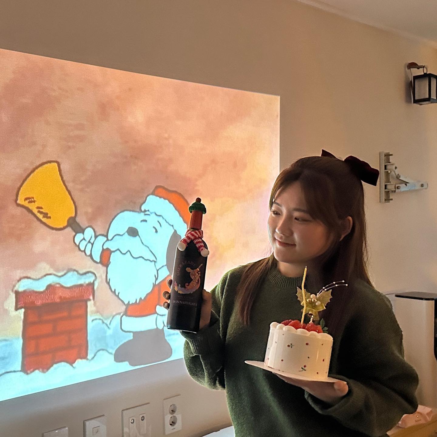 먹고 떠드느라 입이 쉴틈이 없었던
2023. 12. 25. 🎄