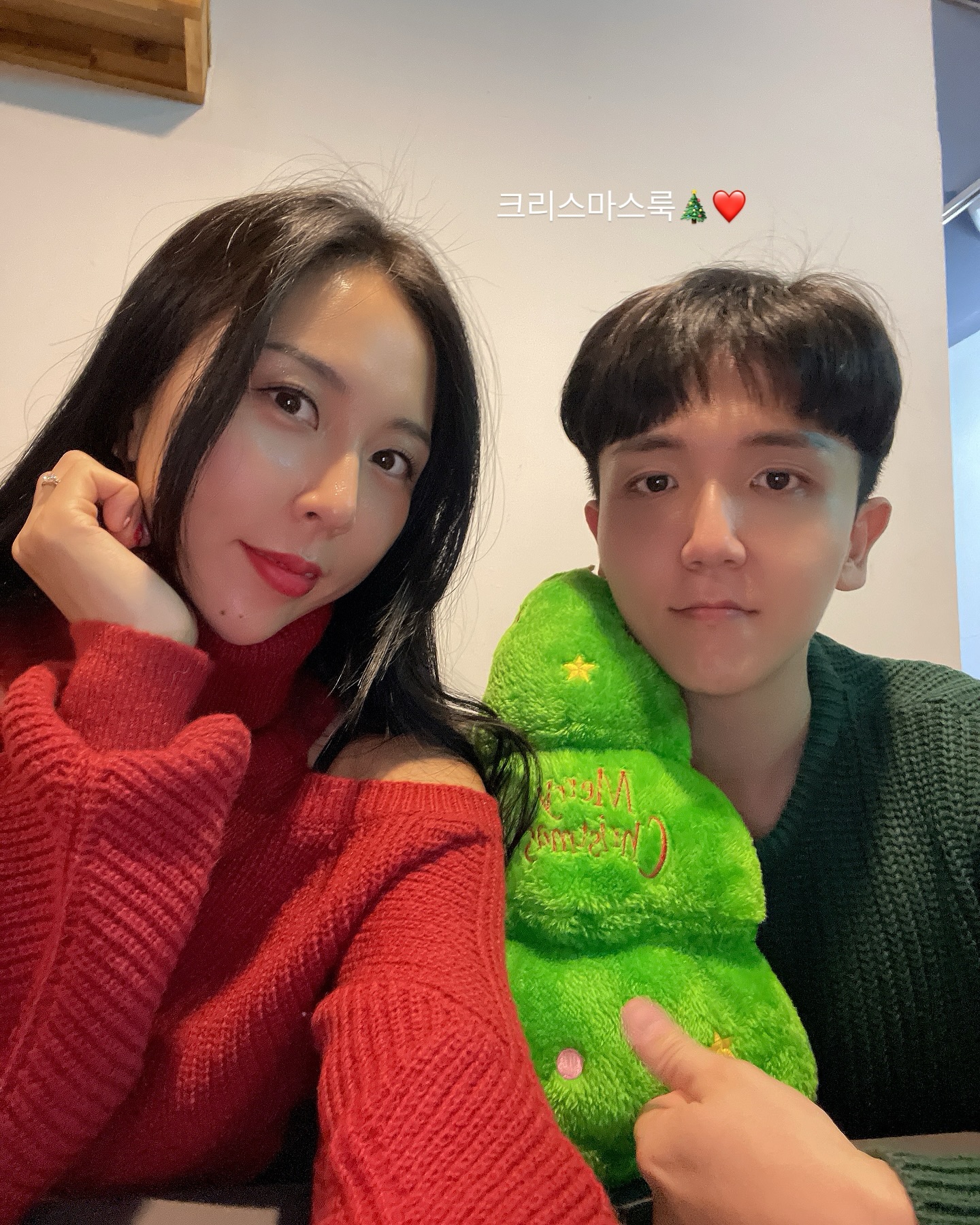 #merrychristmas #2024🎄❤️
두번째 크리스마스도 너와함께 _grit__is__win
