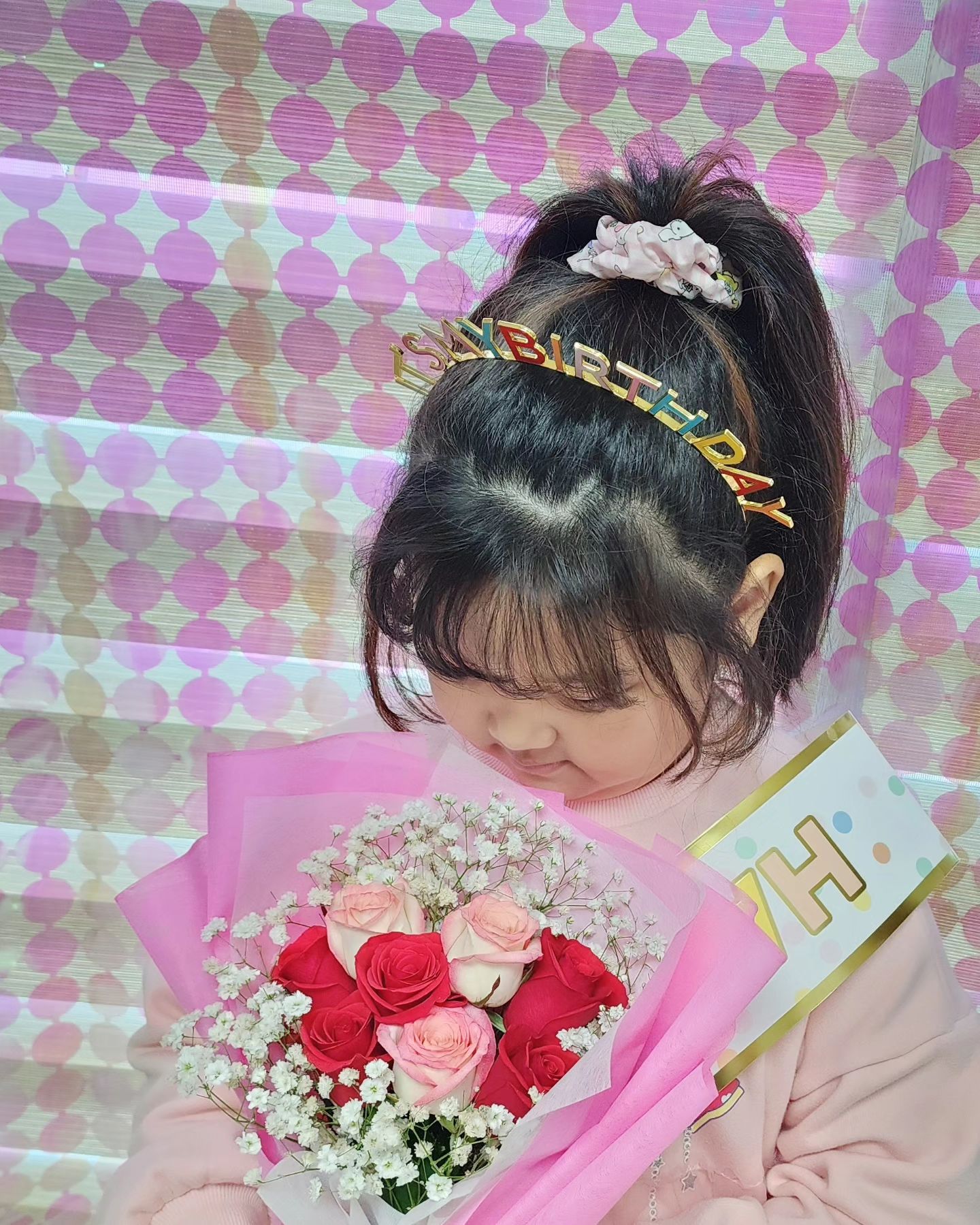 #2017013102573760 

나의 첫 아이, 다민❤️
모든게 다 낯설고 어렵고 힘들었던만큼
모든 정성 사랑으로 키웠던 우리 공주.

8살 생일 누구보다 사랑하고
널 가장 많이 응원하고 
힘들 때 돌아보면 늘 있는 버팀목이 되어줄께!

더 넓은 세상으로 나아가는 걸
누구보다 축하하고 응원해🙏🏻