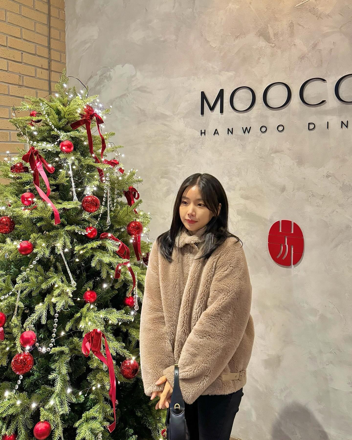 ⠀
메리크리스마스🎄❄️
다들 새해복 많이 받으세요♡꙼̈